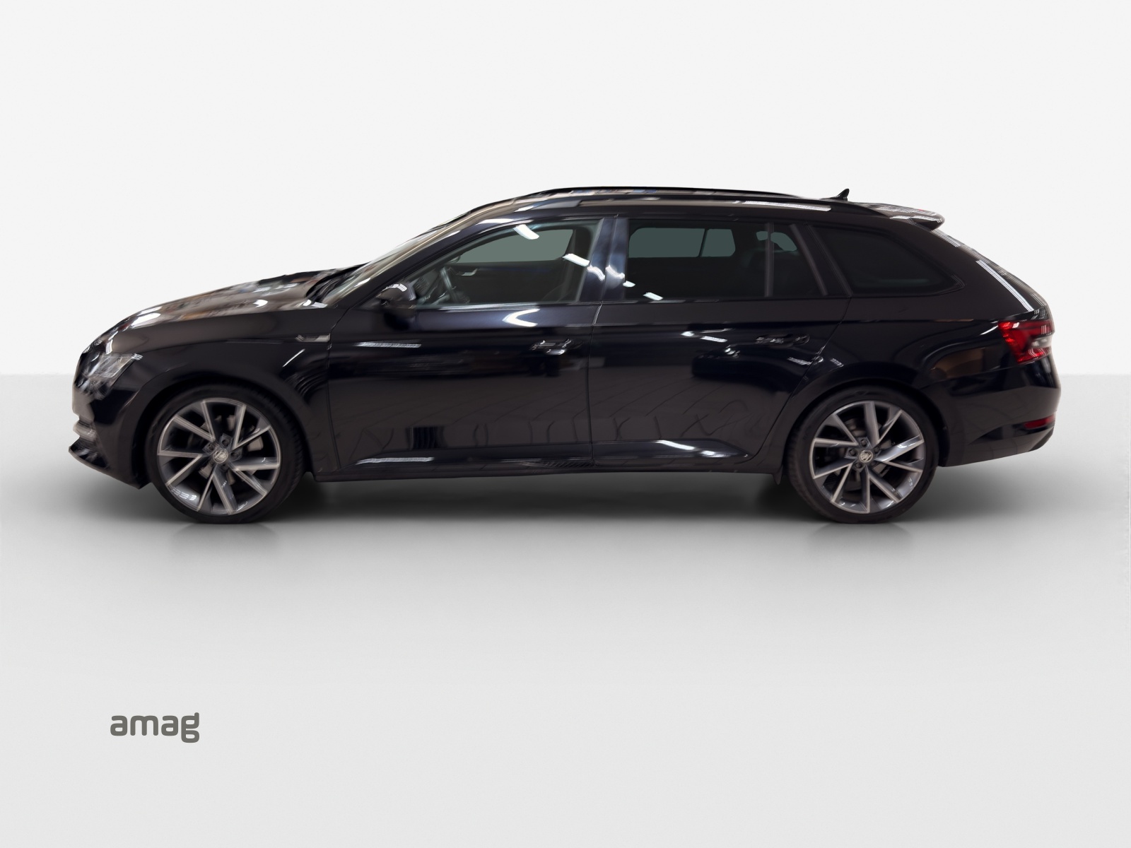 SKODA Superb Combi 1.5 TSI SportLine ACT-showroom-element-1
