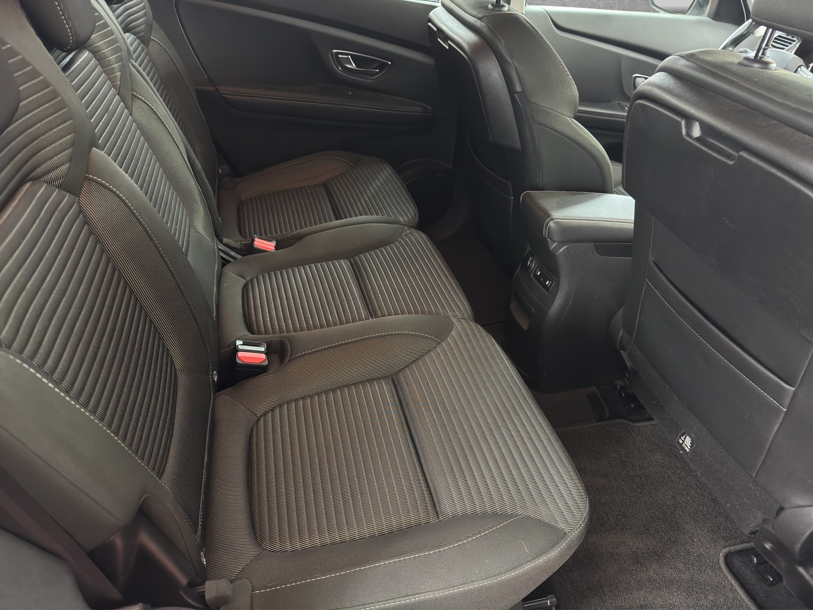 RENAULT Grand Scénic 1.8 dCi Business Line EDC-image-25