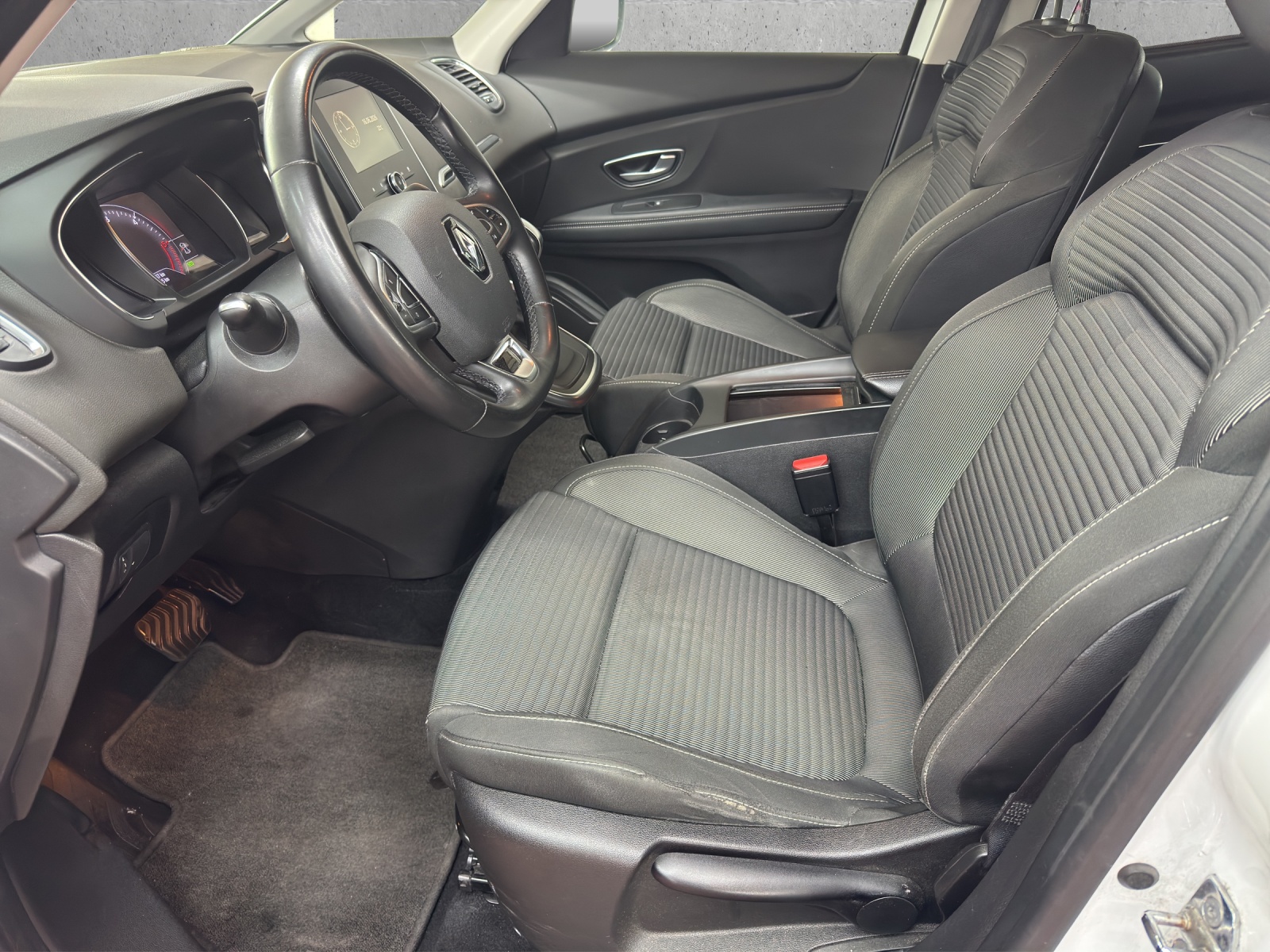 RENAULT Grand Scénic 1.8 dCi Business Line EDC-image-20