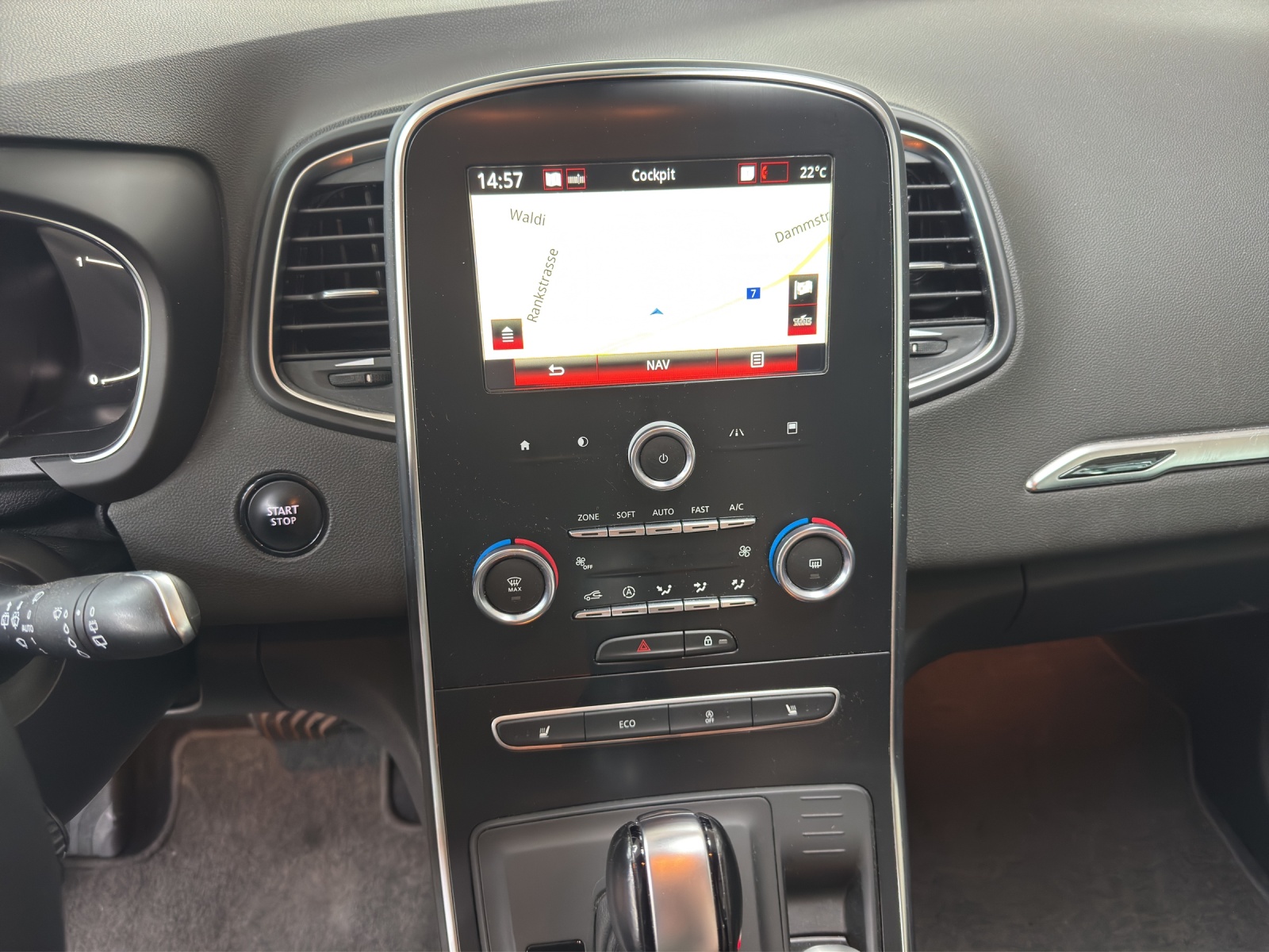 RENAULT Grand Scénic 1.8 dCi Business Line EDC-image-24