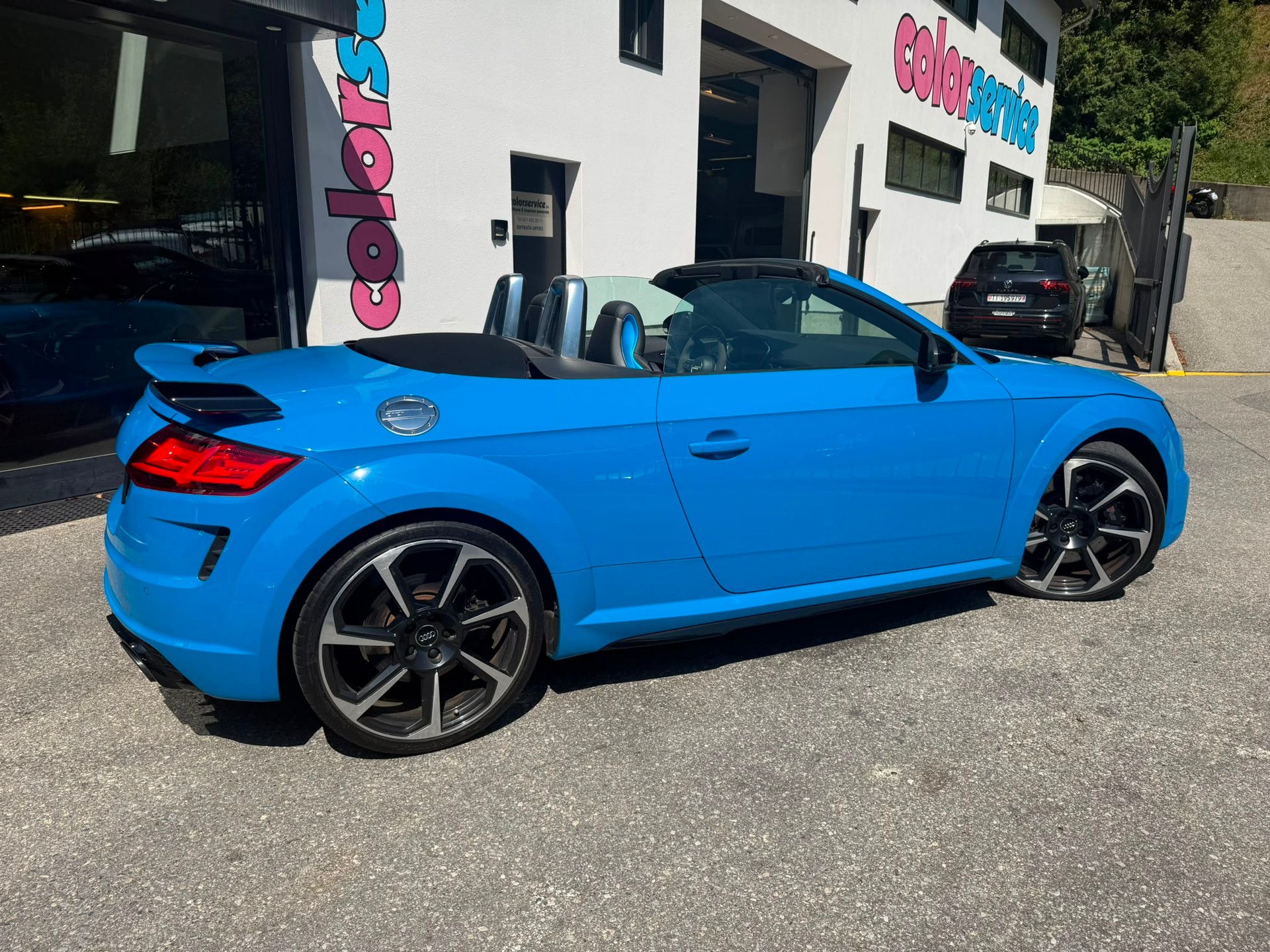 AUDI TT RS Roadster 2.5 TFSI quattro S-tronic-image-4