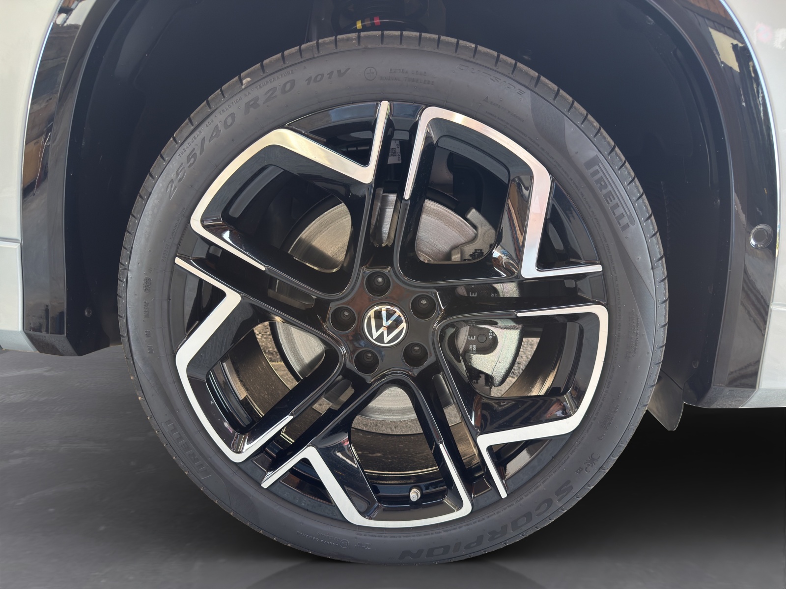 VW Tayron 2.0 TDI SCR R-Line 4Motion DSG-image-7