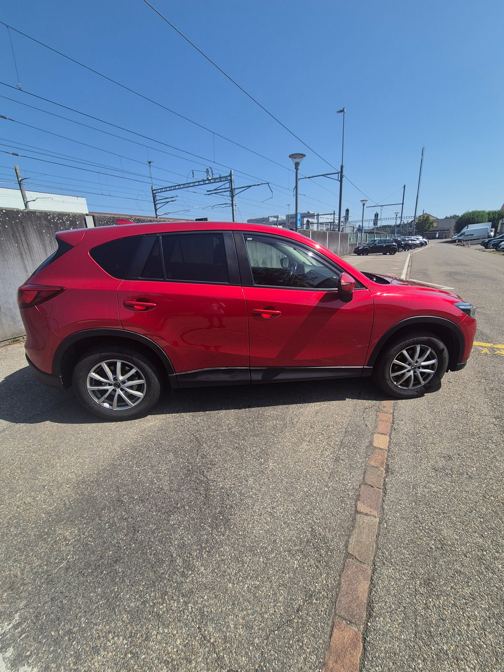 MAZDA CX-5 2.2 D HP Revolution AWD Automatic-showroom-element-2