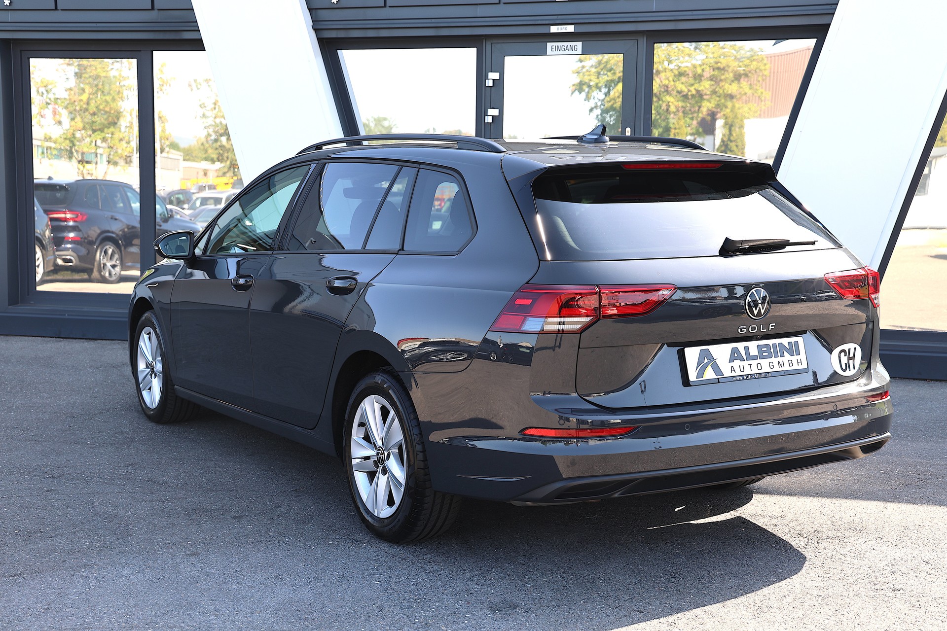 VW Golf VIII Variant 2.0 TDI Life DSG-image-4