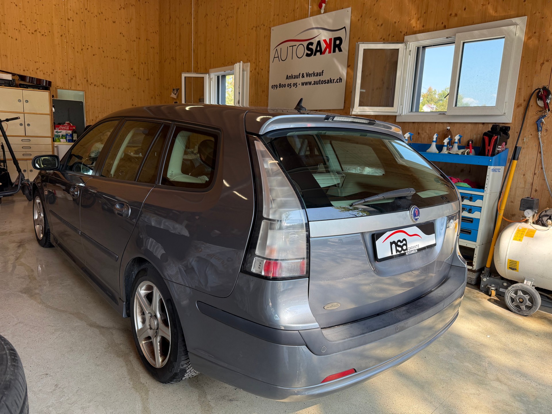 SAAB 9-3 2.0 (1.8t) Vector-image-5