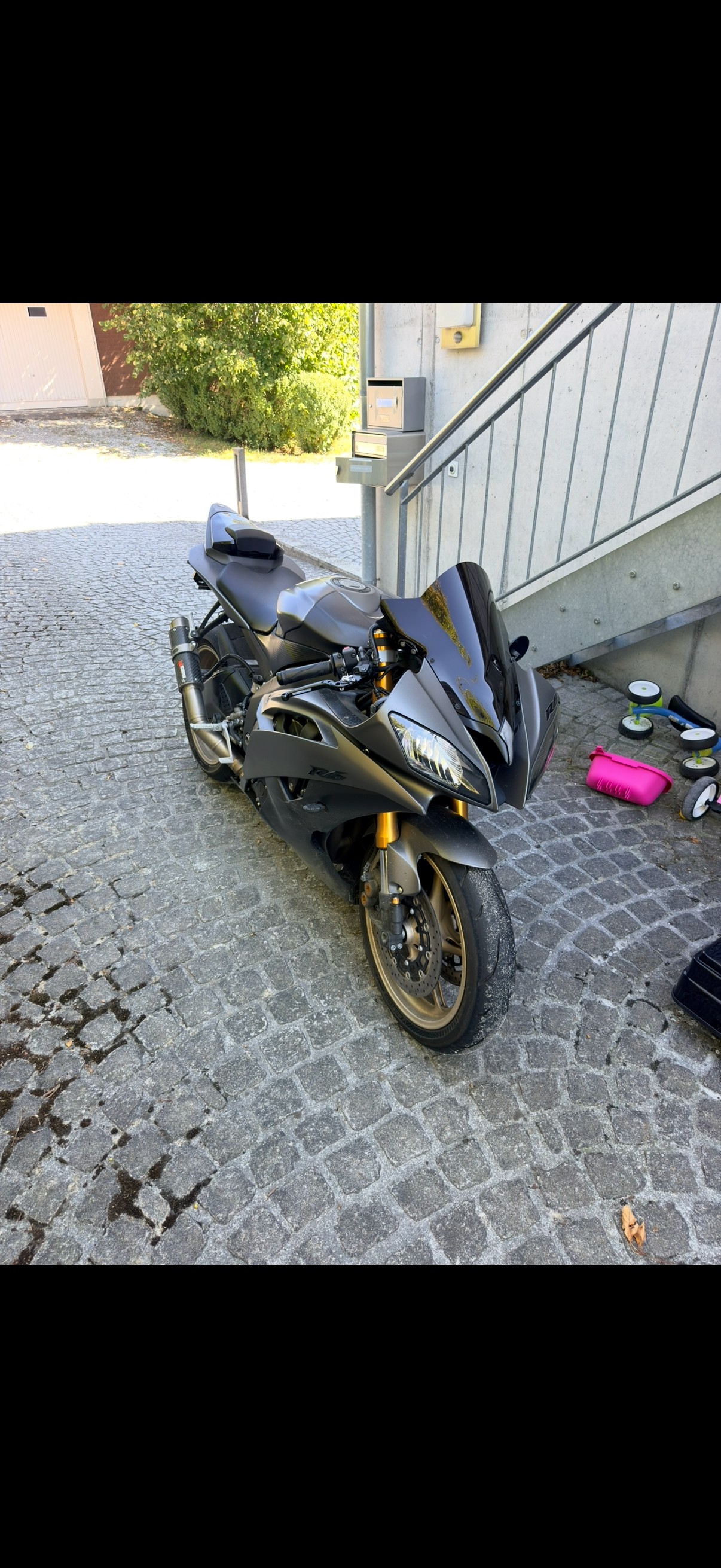 YAMAHA YZF-R6-image-1