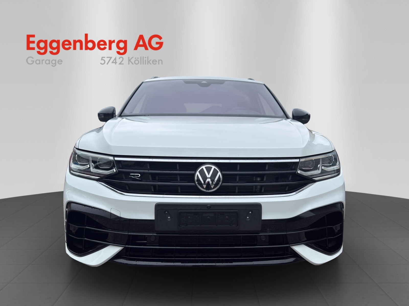 VW Tiguan 2.0TSI R 4Motion DSG, Oryxweiss Perlmutteffekt, 8-fach bereift-image-7