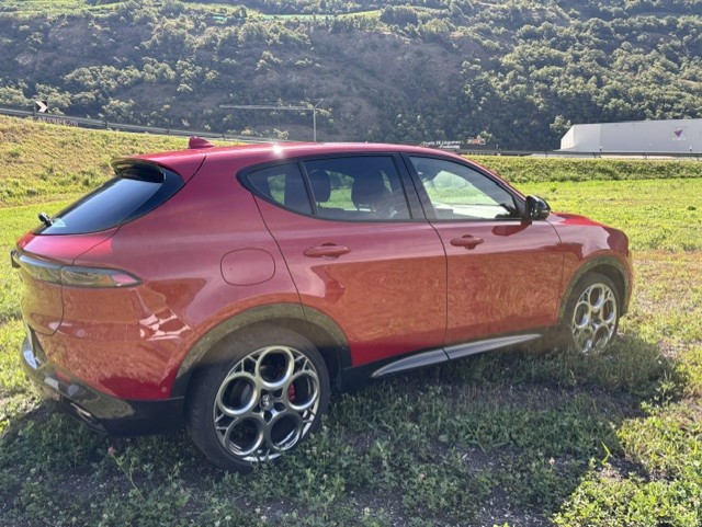 ALFA ROMEO 1.3 Plug-in Hybrid Veloce Q4-image-5