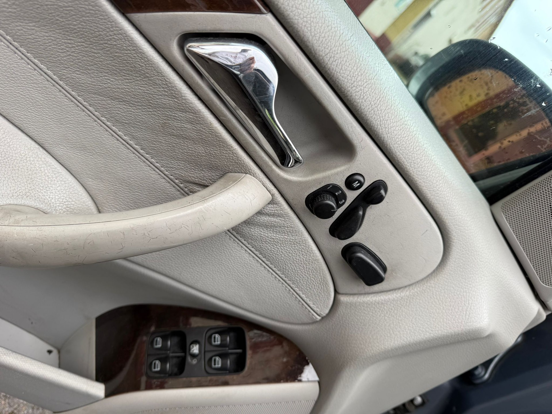 MERCEDES-BENZ C 320 CDI Elégance-image-8