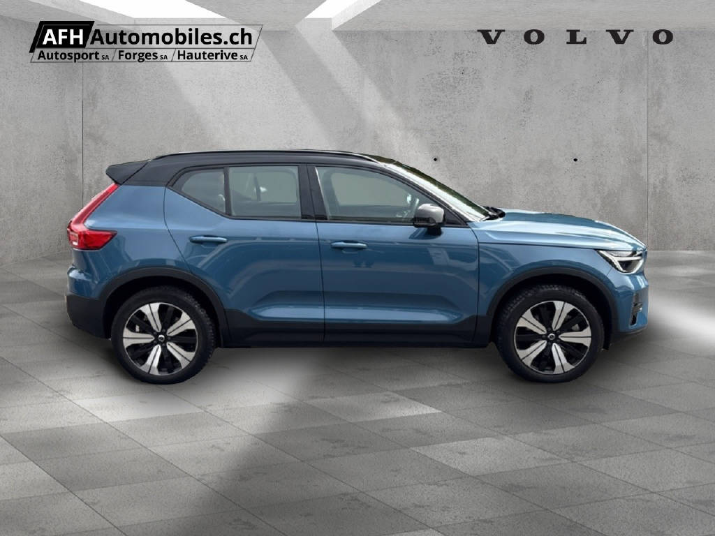 VOLVO XC40 P6 Core FWD-showroom-element-3