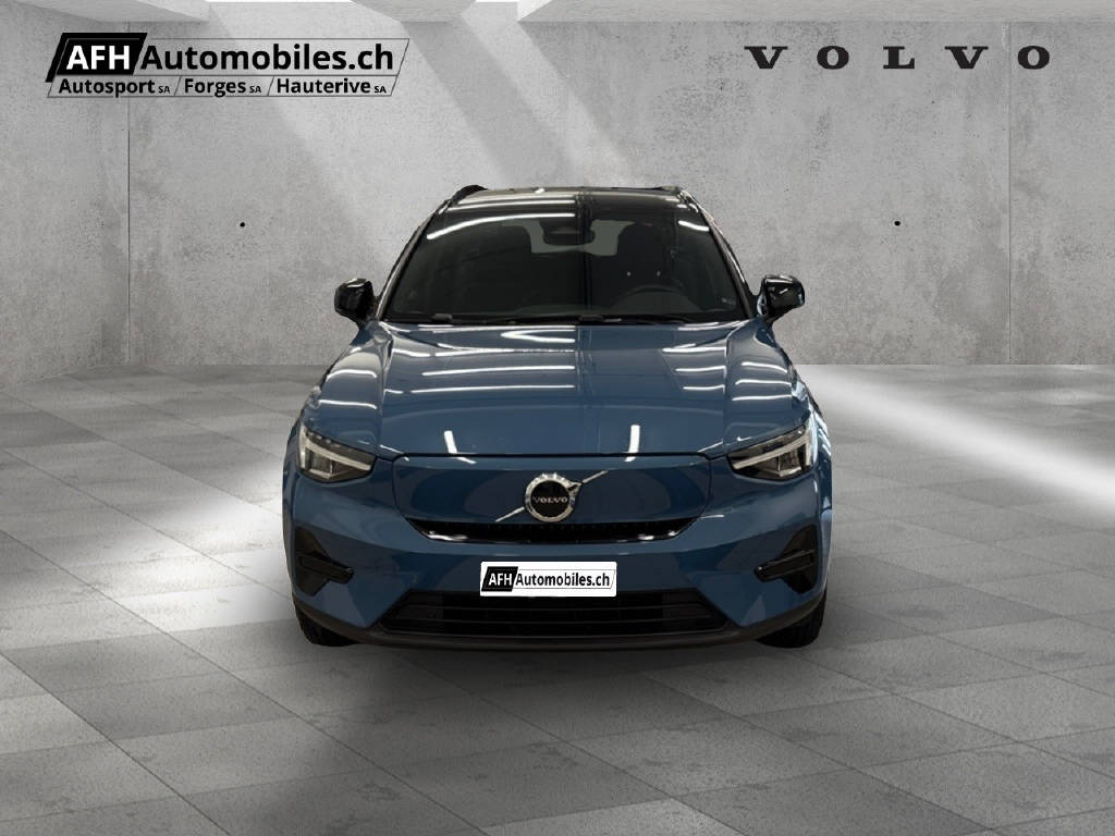 VOLVO XC40 P6 Core FWD-showroom-element-2
