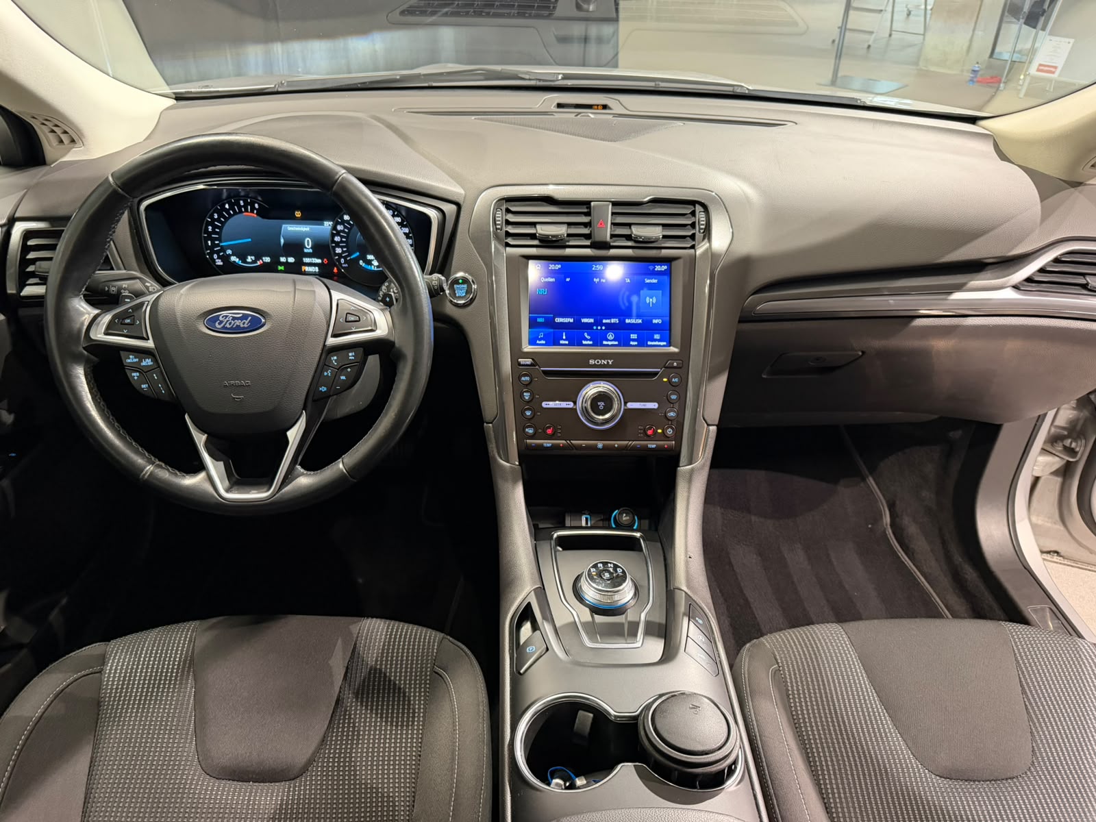 FORD Mondeo 2.0 TDCi Titanium Automatik (CH)-image-20