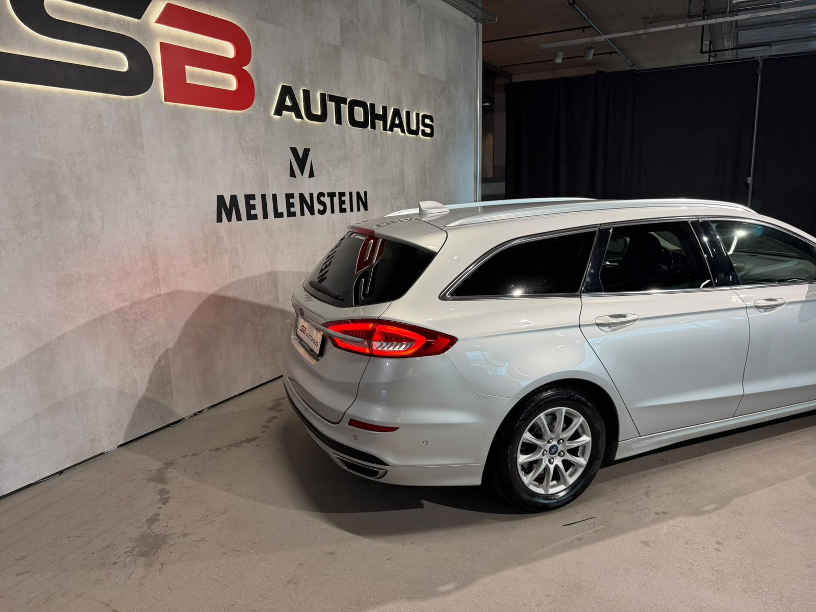 FORD Mondeo 2.0 TDCi Titanium Automatik (CH)-image-9