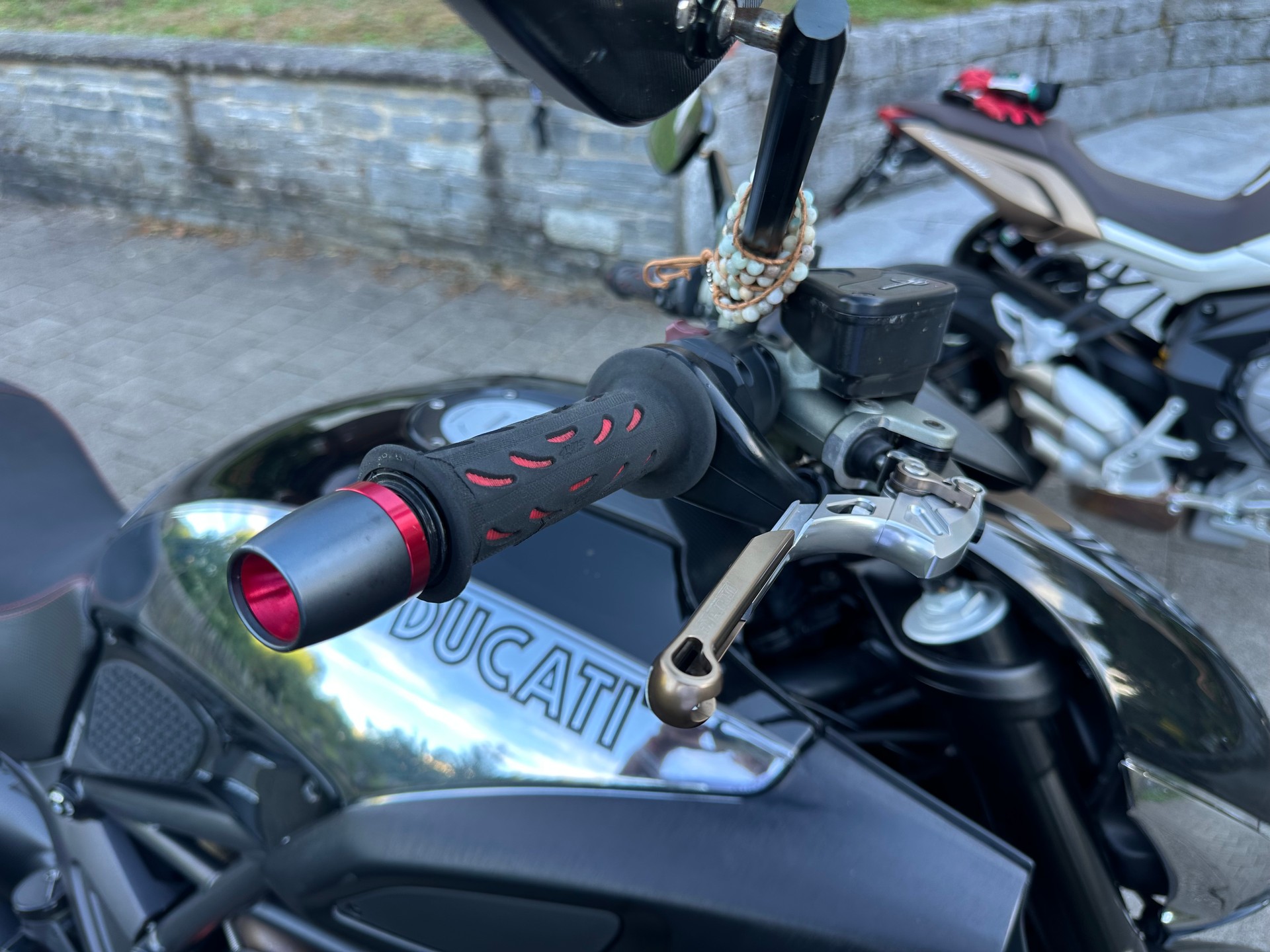 DUCATI Diavel 1200 Chromo-image-2