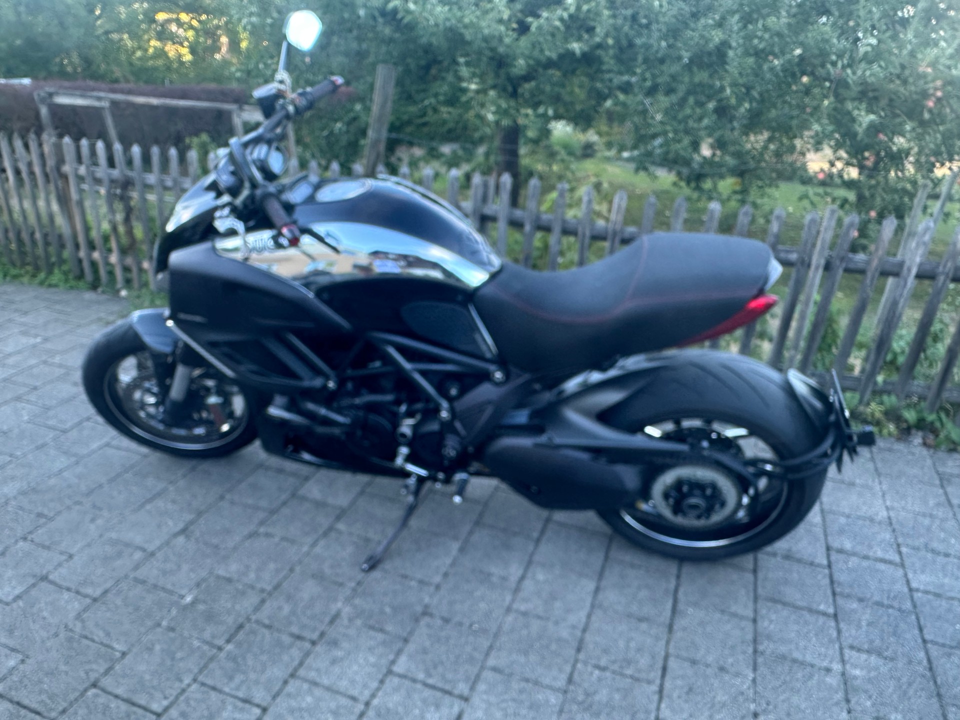 DUCATI Diavel 1200 Chromo-image-1