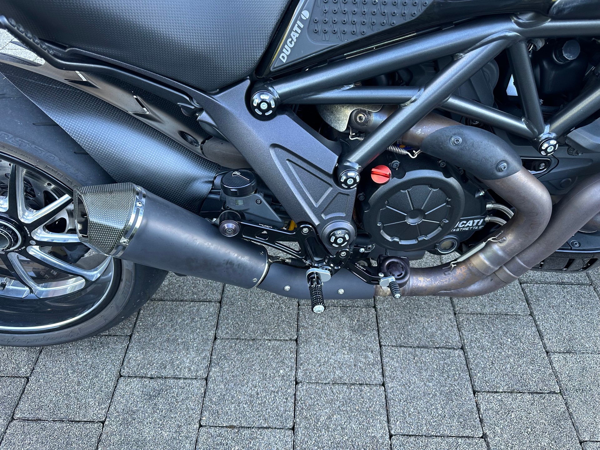 DUCATI Diavel 1200 Chromo-image-3