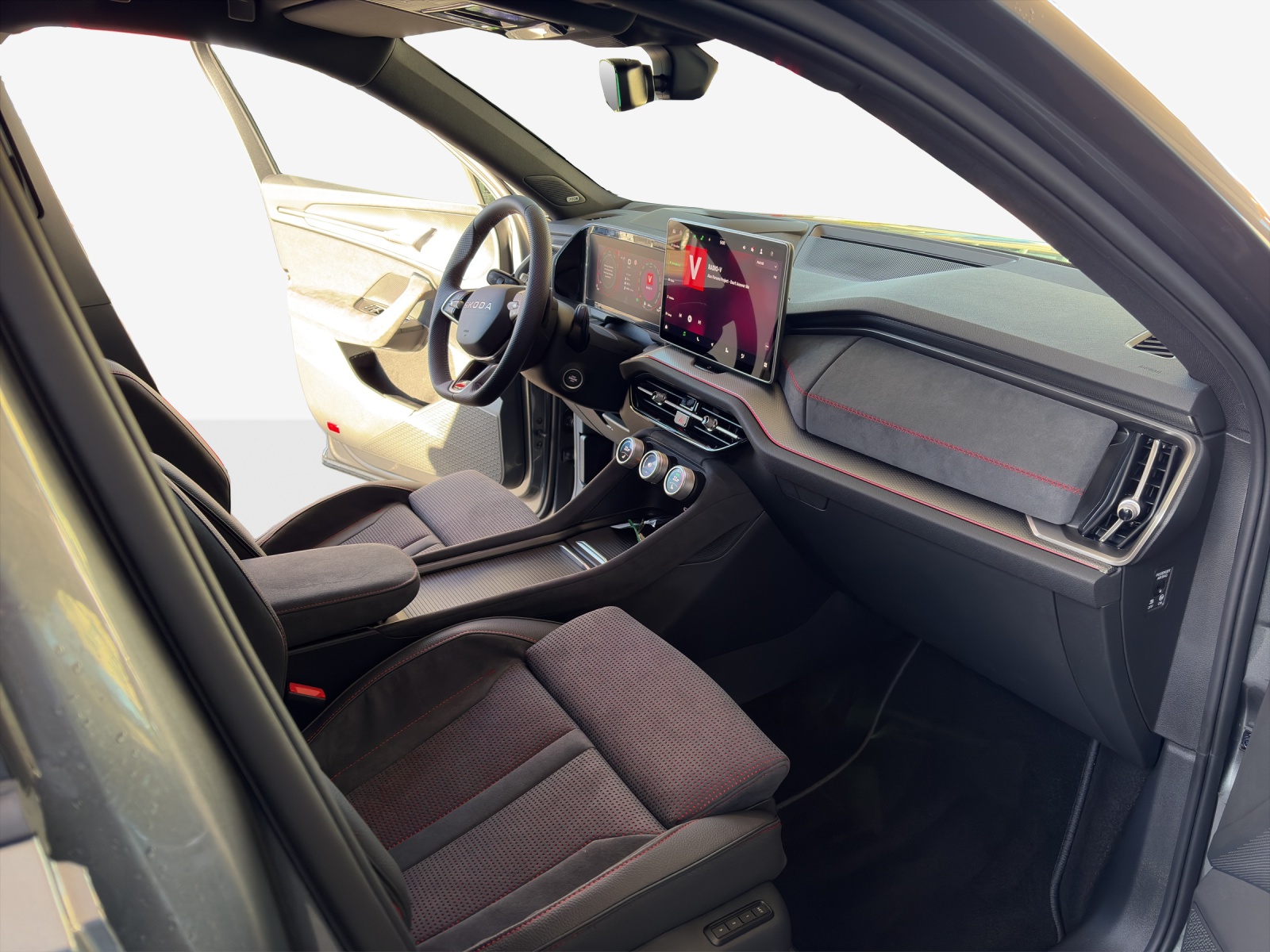 SKODA Kodiaq 2.0 TSI RS 4x4-image-12