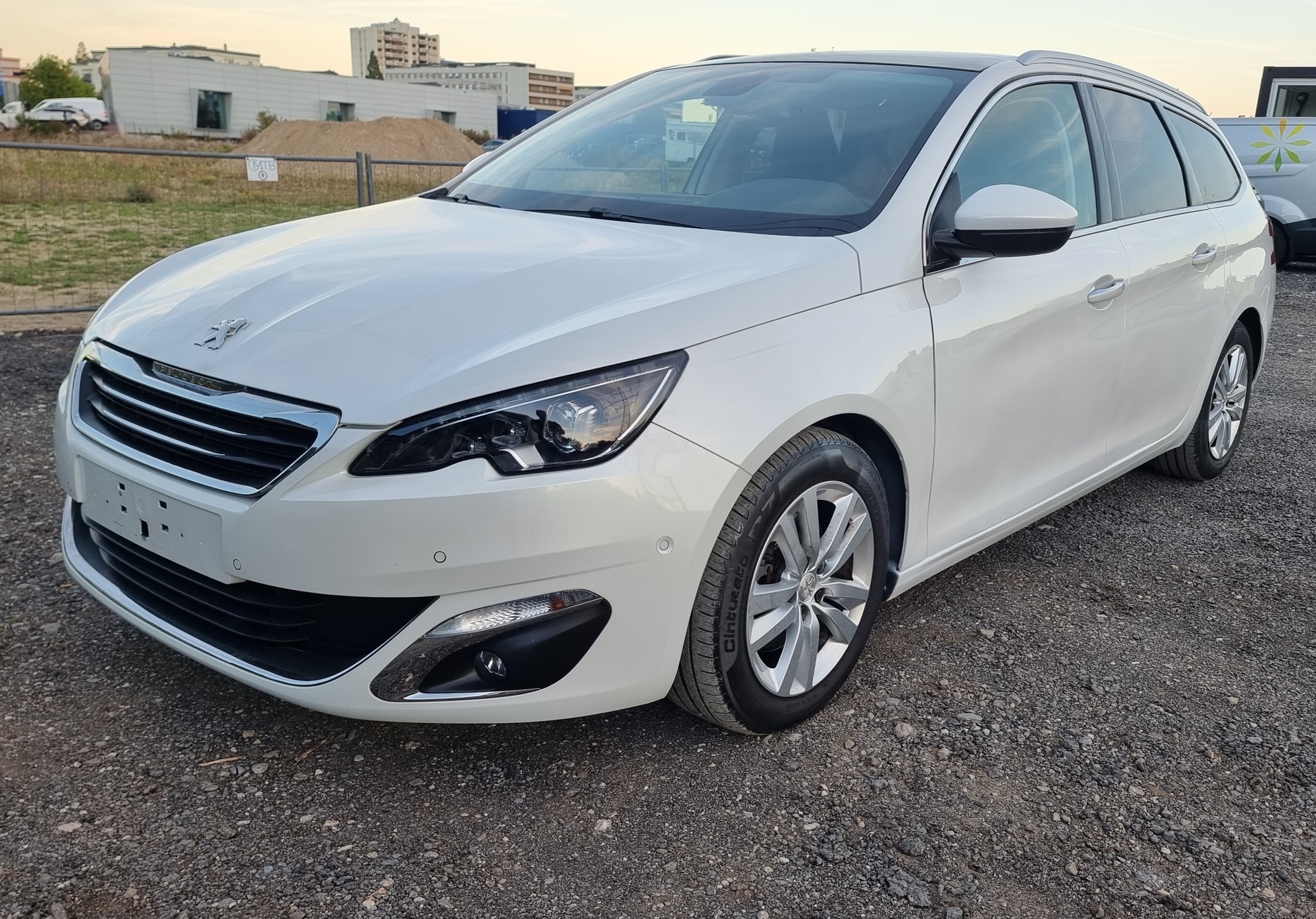 PEUGEOT 308 SW 1.6 THP Féline