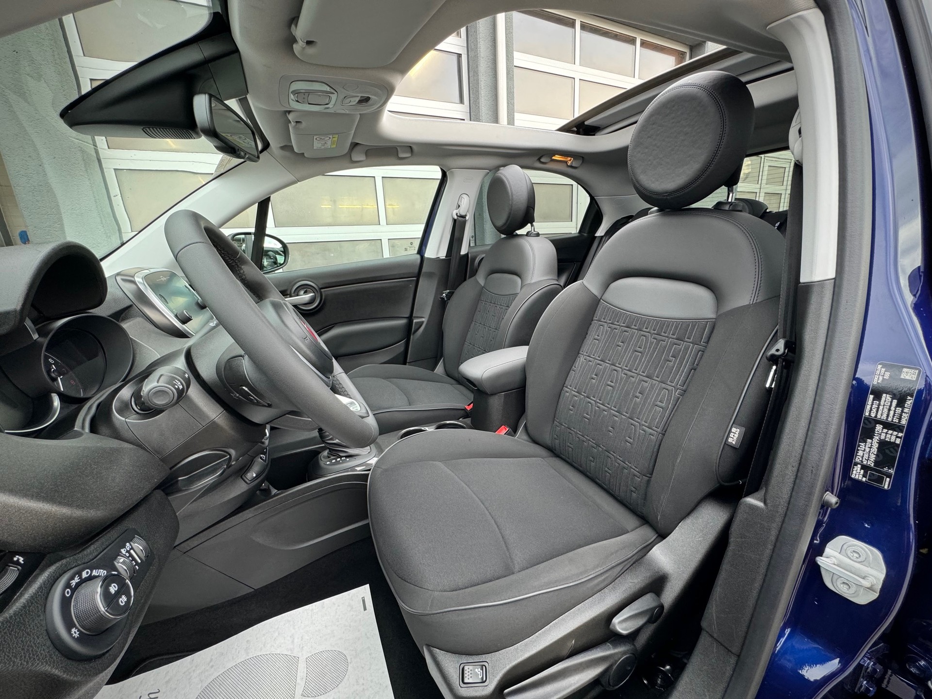 FIAT 500X 1.5 Hybrid Soft Top Swiss Edition DCT - Véhicule Suisse (CH)-image-8