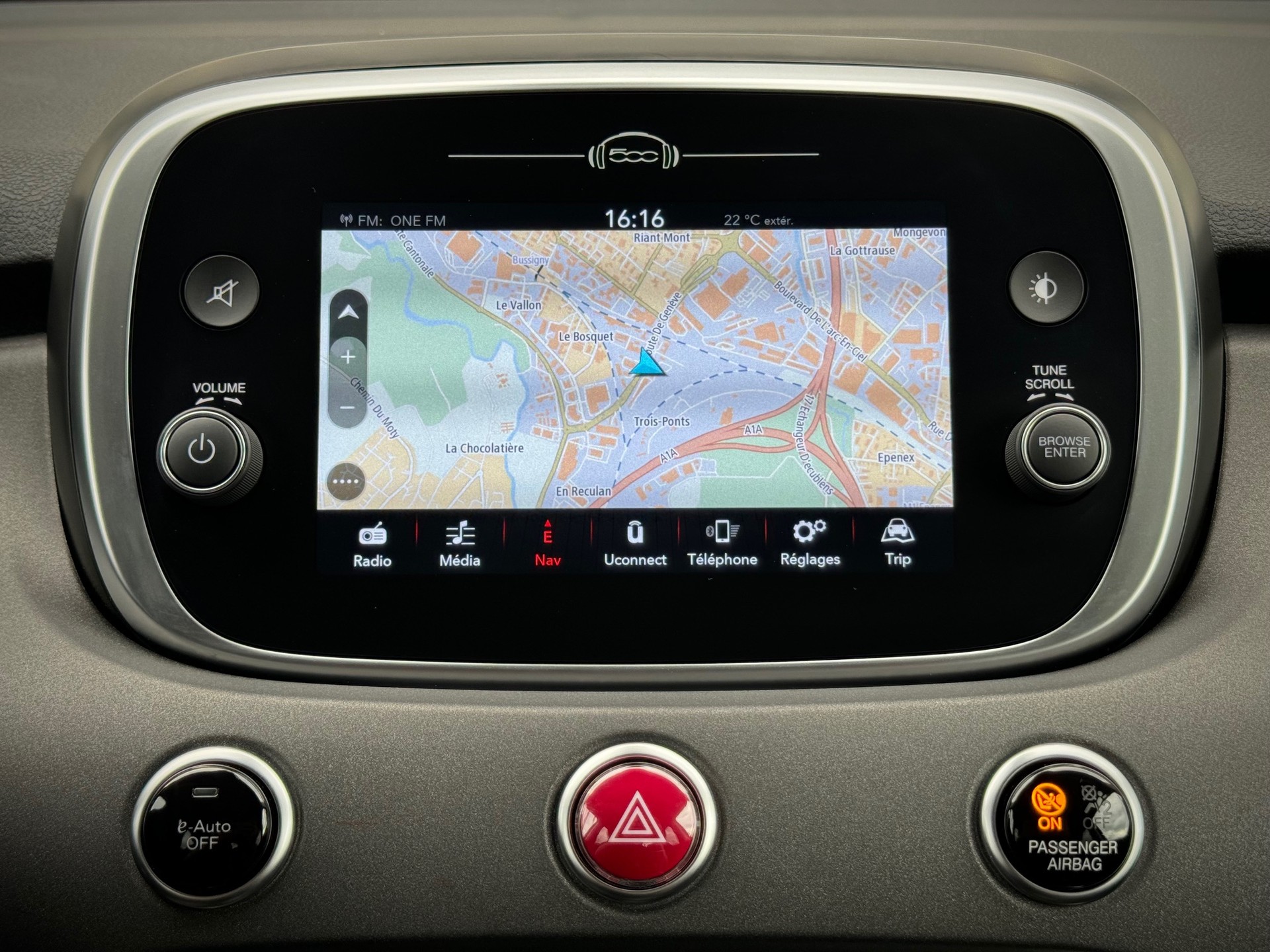 FIAT 500X 1.5 Hybrid Soft Top Swiss Edition DCT - Véhicule Suisse (CH)-image-12