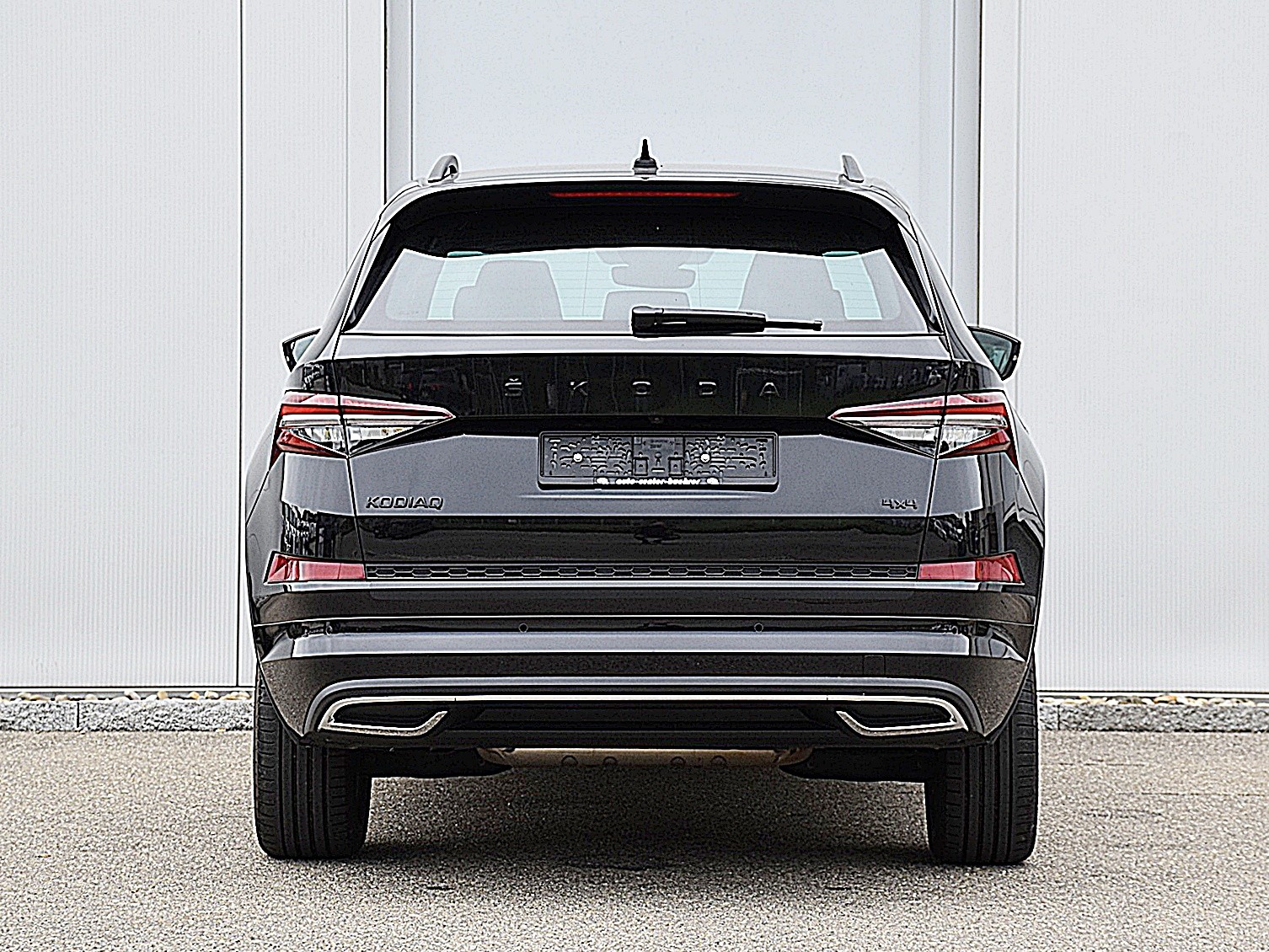 SKODA Kodiaq 2.0 TSI 4x4 SportLine-image-4