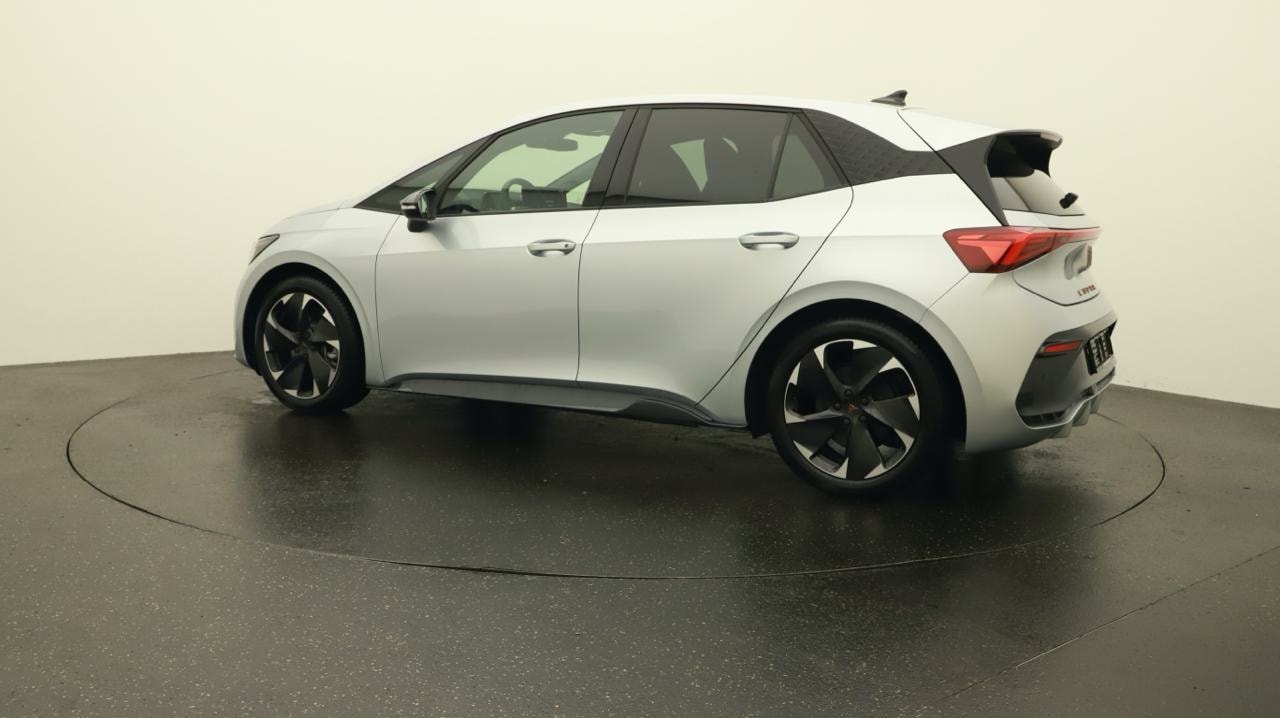 CUPRA Born 79 kWh e-Boost-showroom-element-2
