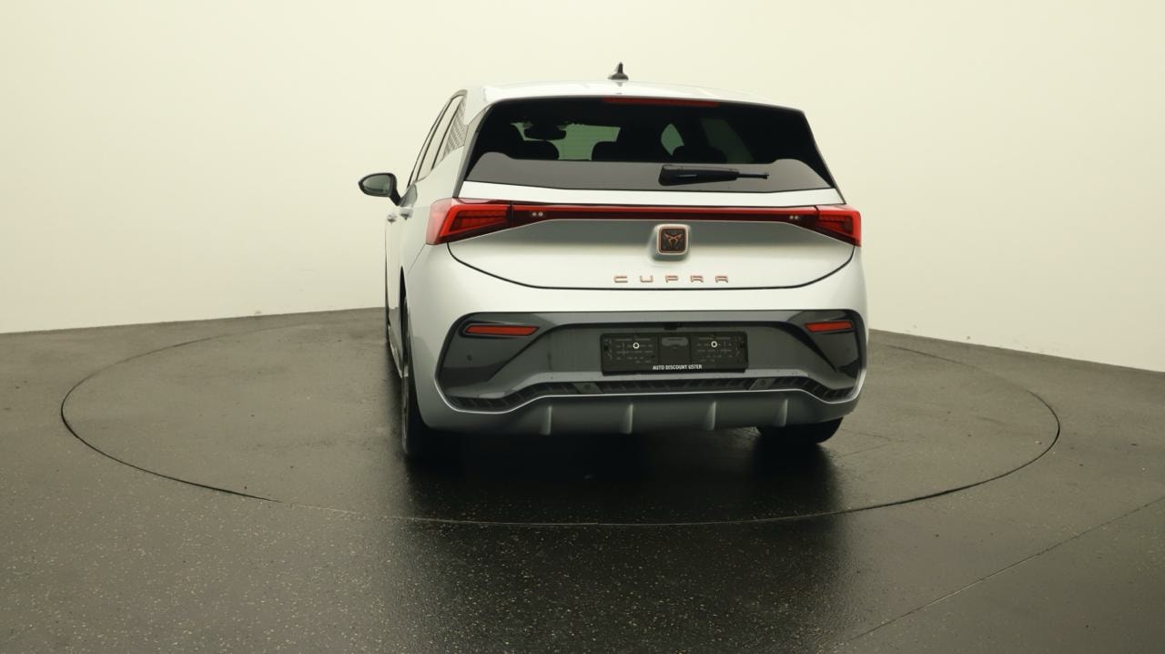 CUPRA Born 79 kWh e-Boost-showroom-element-3