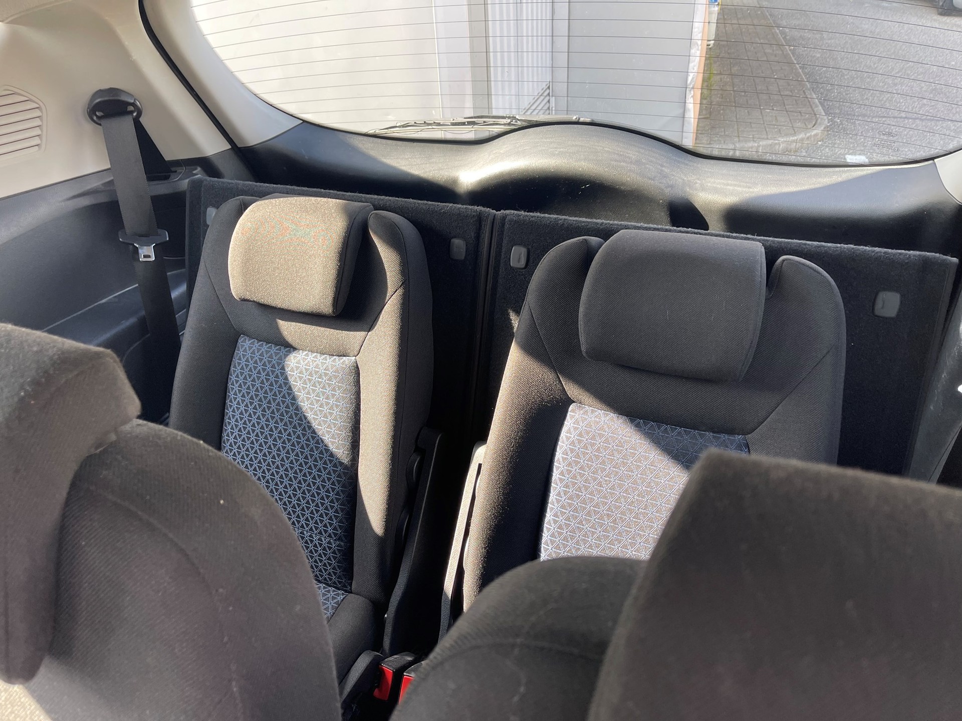 FORD S-Max 2.0i Ambiente-image-11