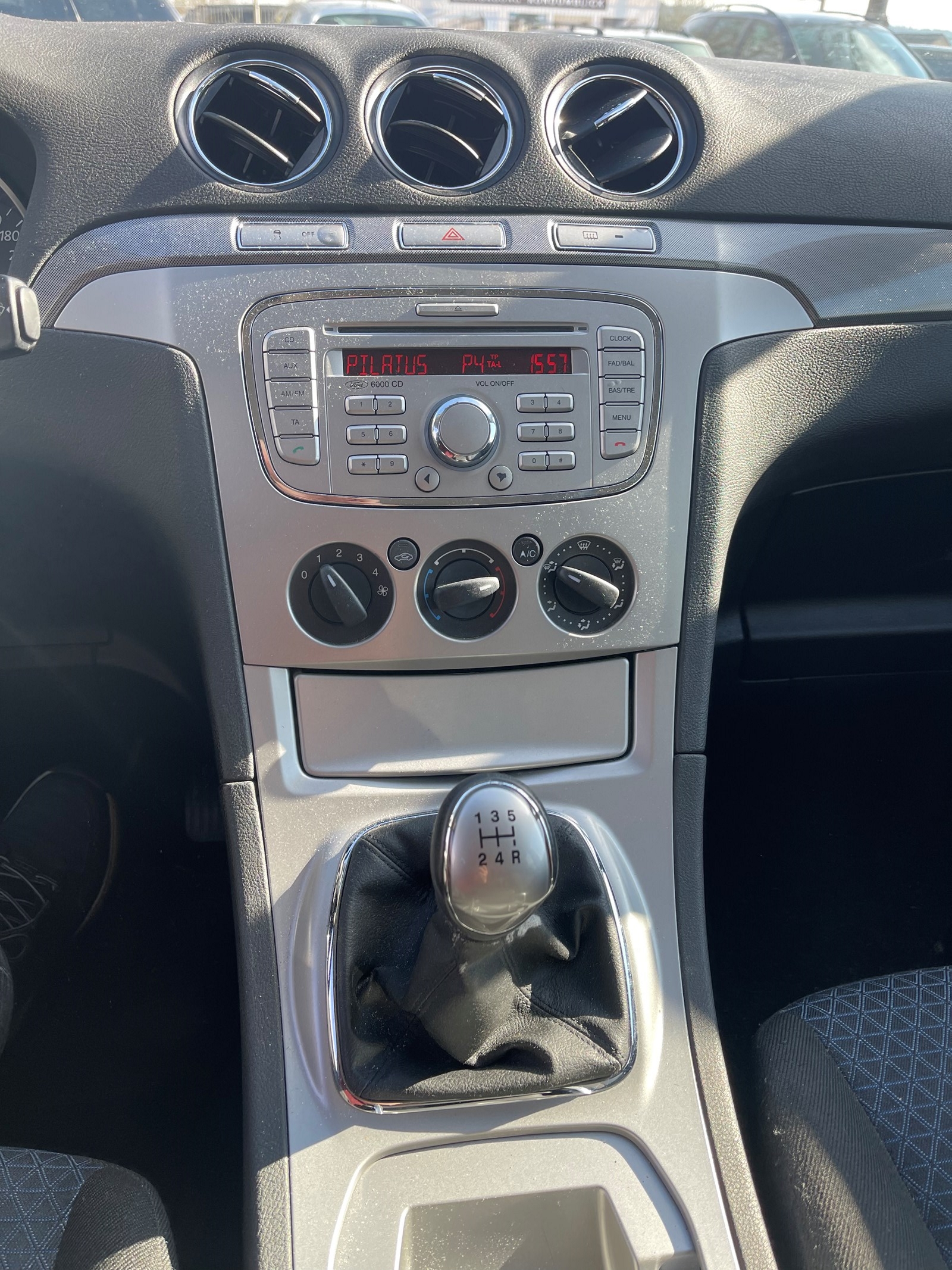 FORD S-Max 2.0i Ambiente-image-12
