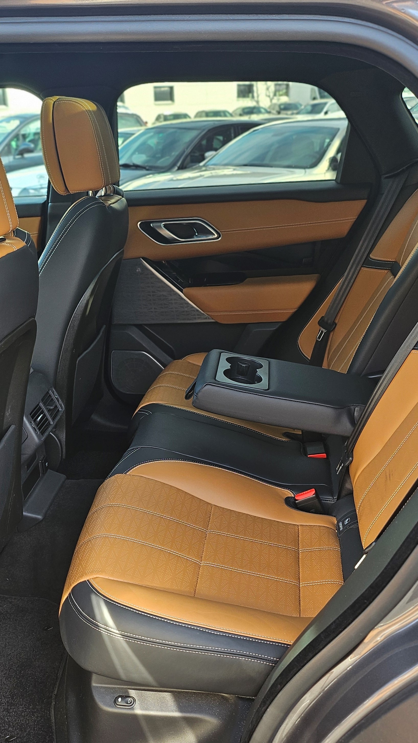 LAND ROVER Range Rover Velar R-Dynamic P 300 HSE Automatic-image-7