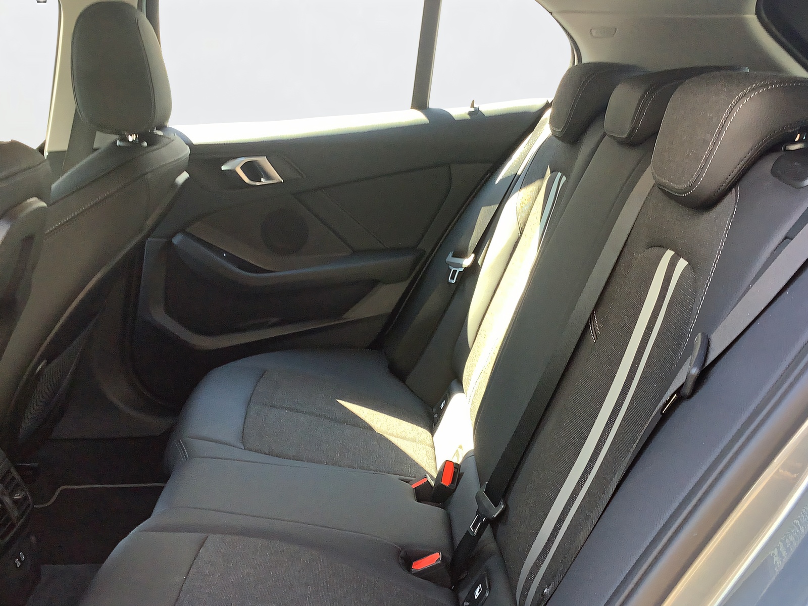 BMW 120d xDrive Sport Line-image-13