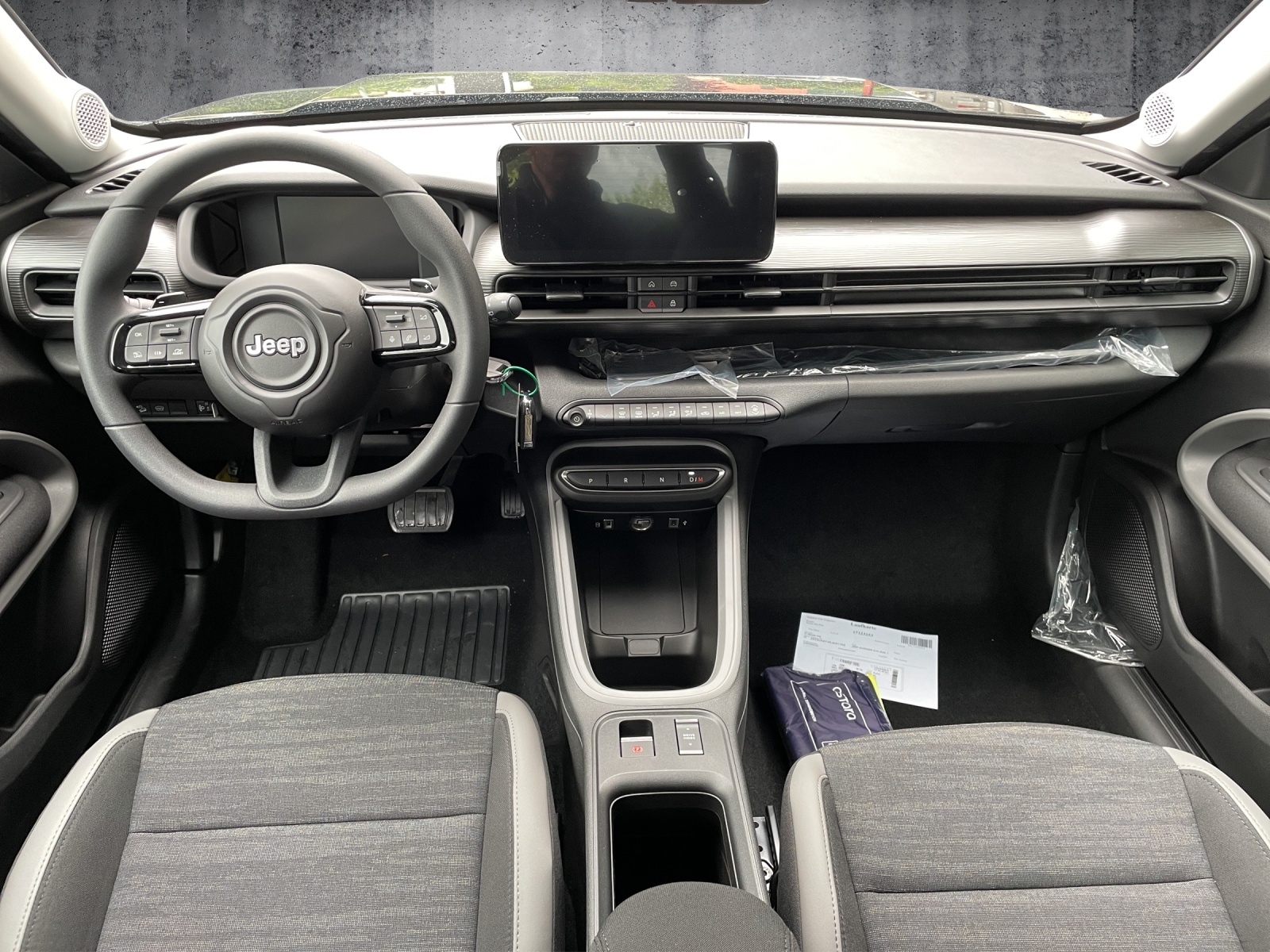JEEP Avenger 1.2 MHEV Longitude Black Kite-image-10