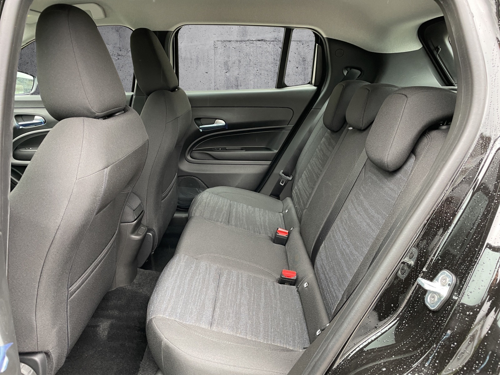 JEEP Avenger 1.2 MHEV Longitude Black Kite-image-12