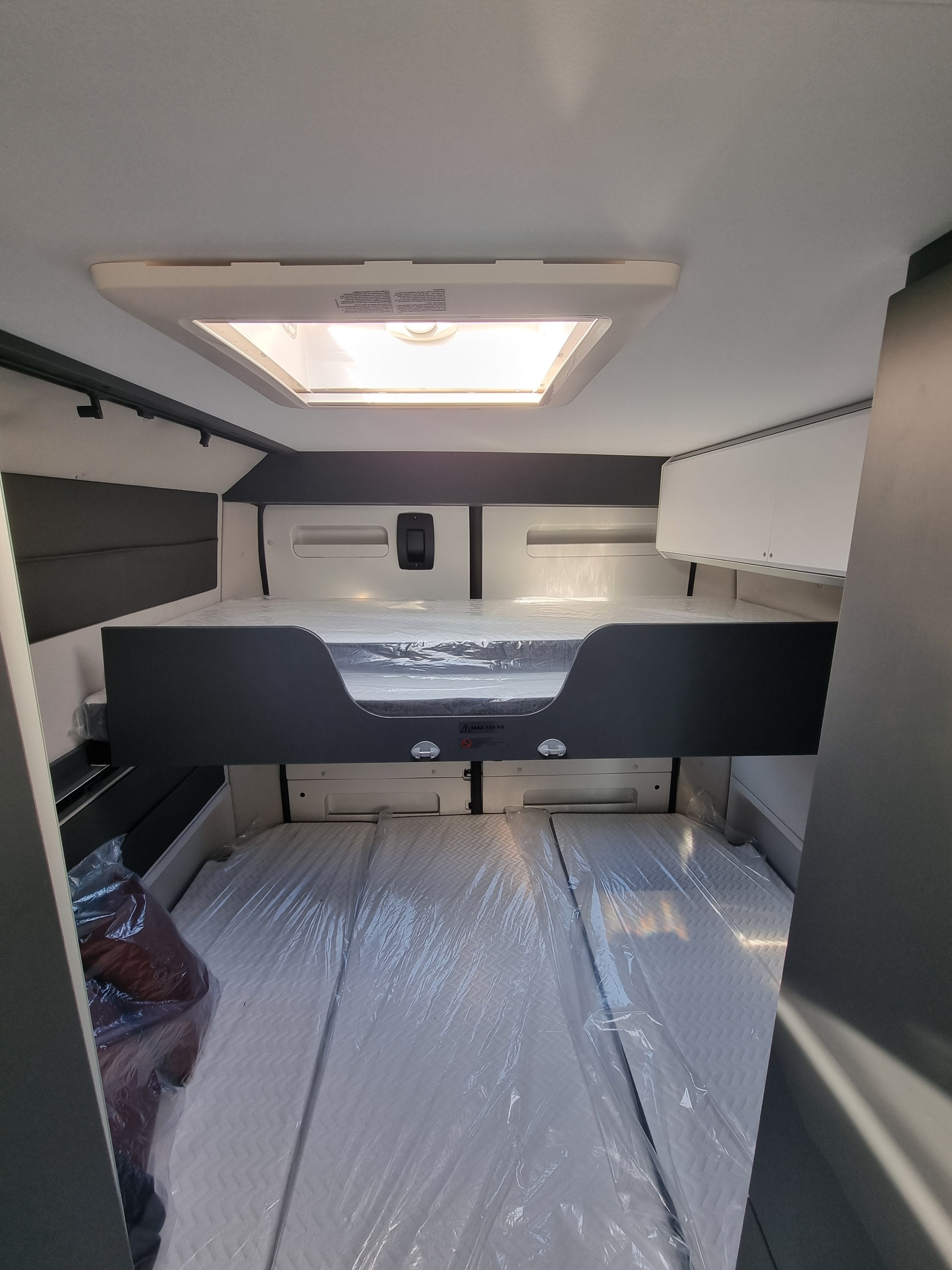 ADRIA Adria Twin Supreme 640 SPB Family-image-12