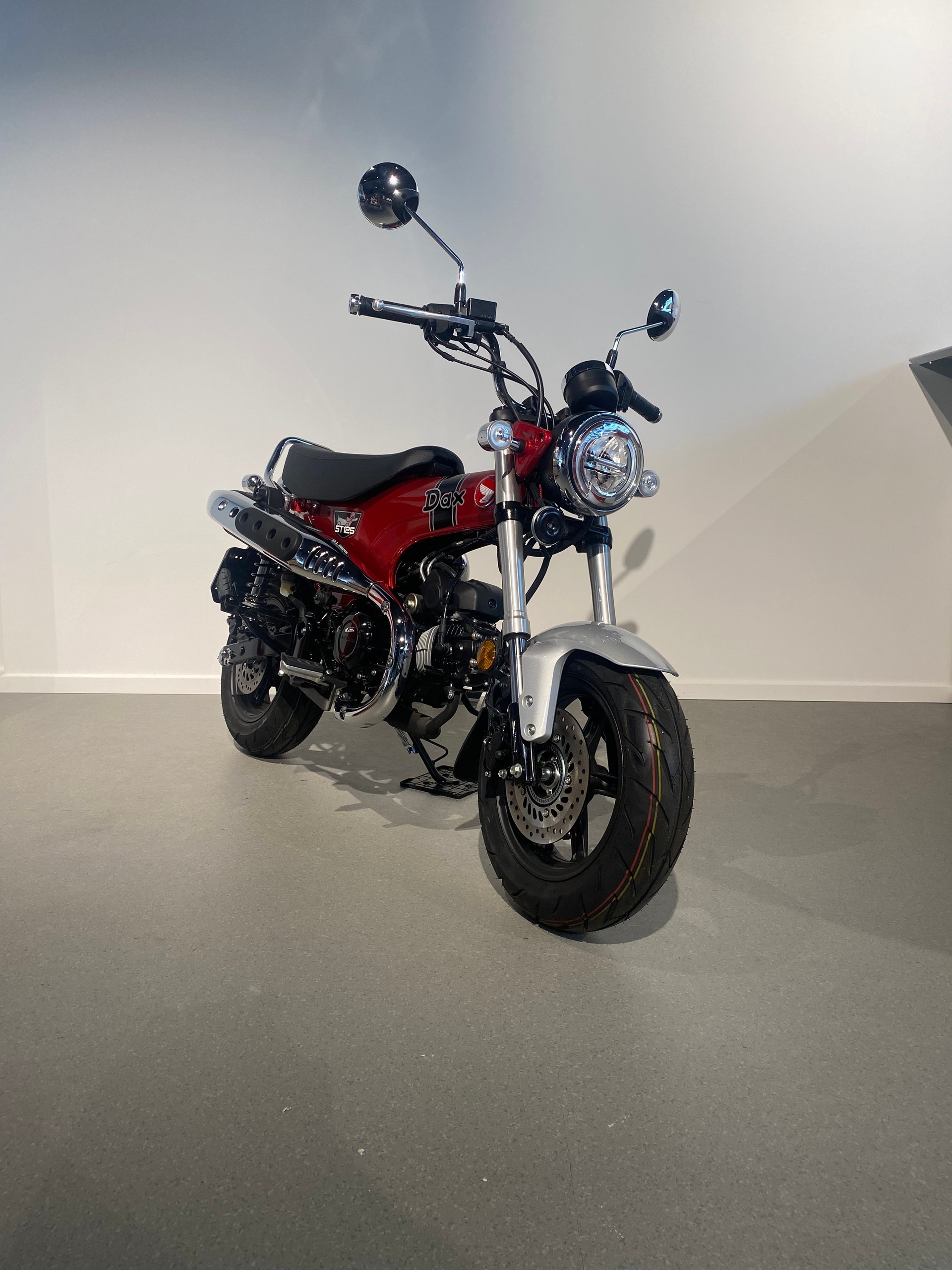 HONDA St 125 Dax-image-0