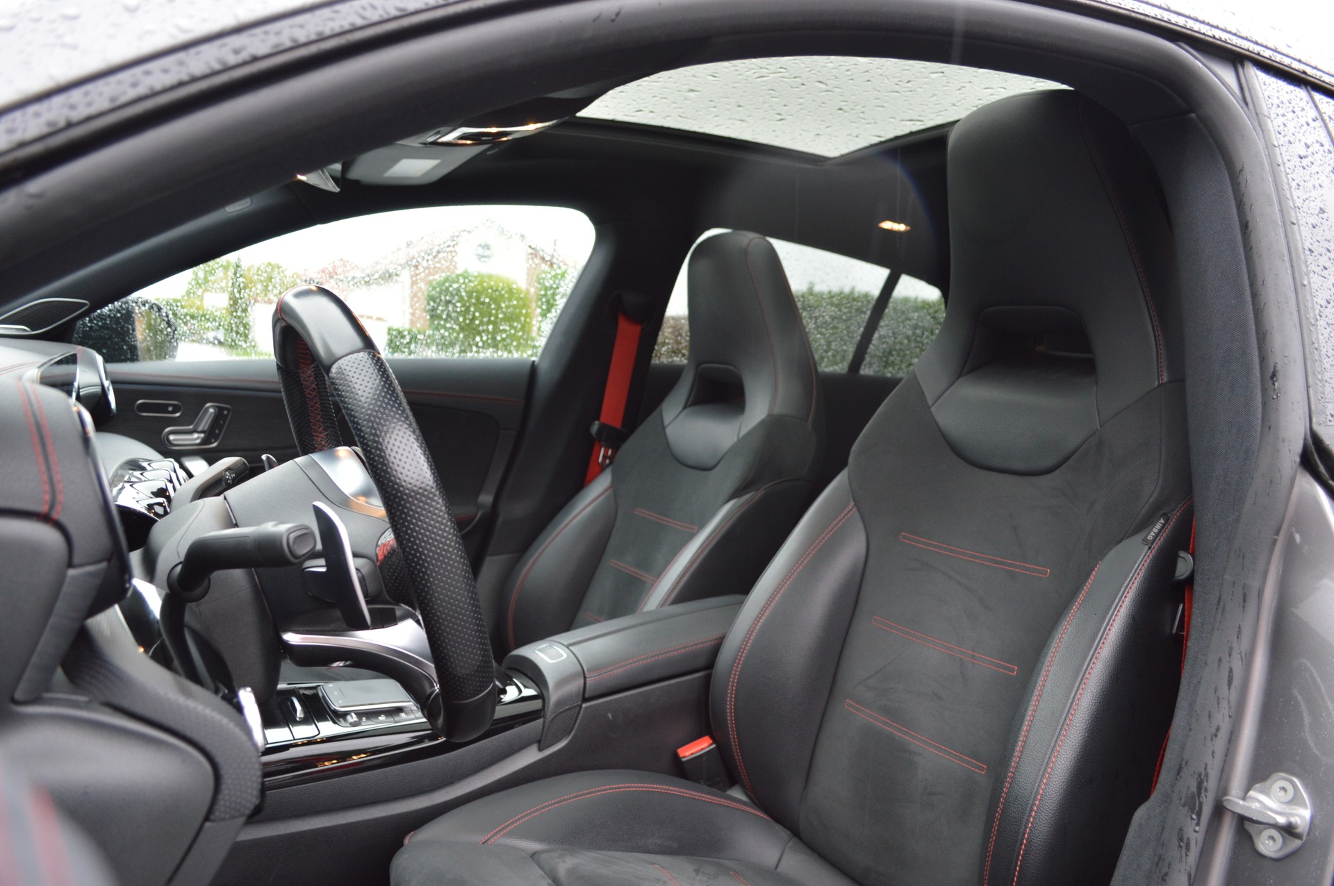 MERCEDES-BENZ CLA Shooting Brake 35 AMG 4Matic 7G-DCT-image-14