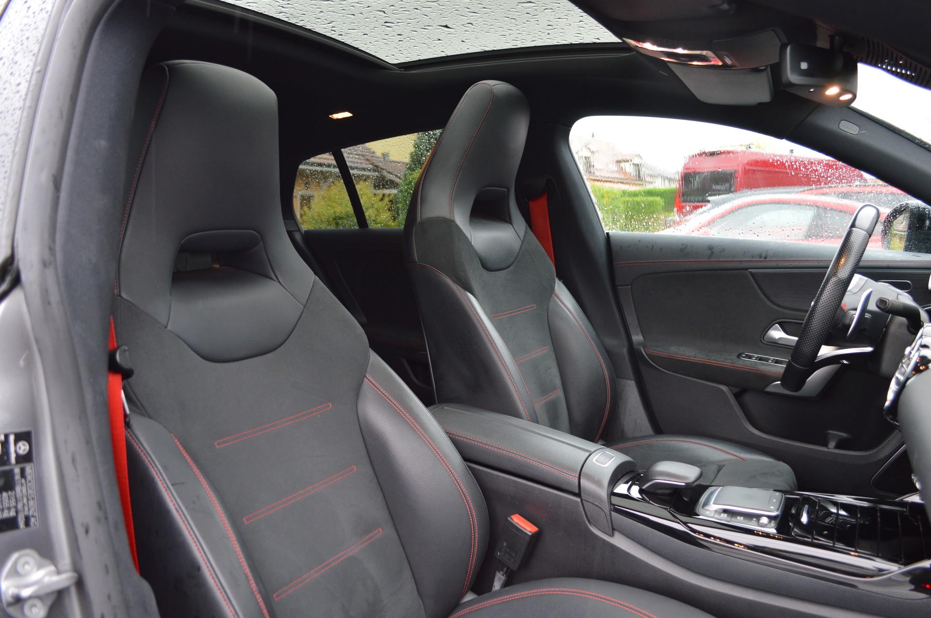 MERCEDES-BENZ CLA Shooting Brake 35 AMG 4Matic 7G-DCT-image-8
