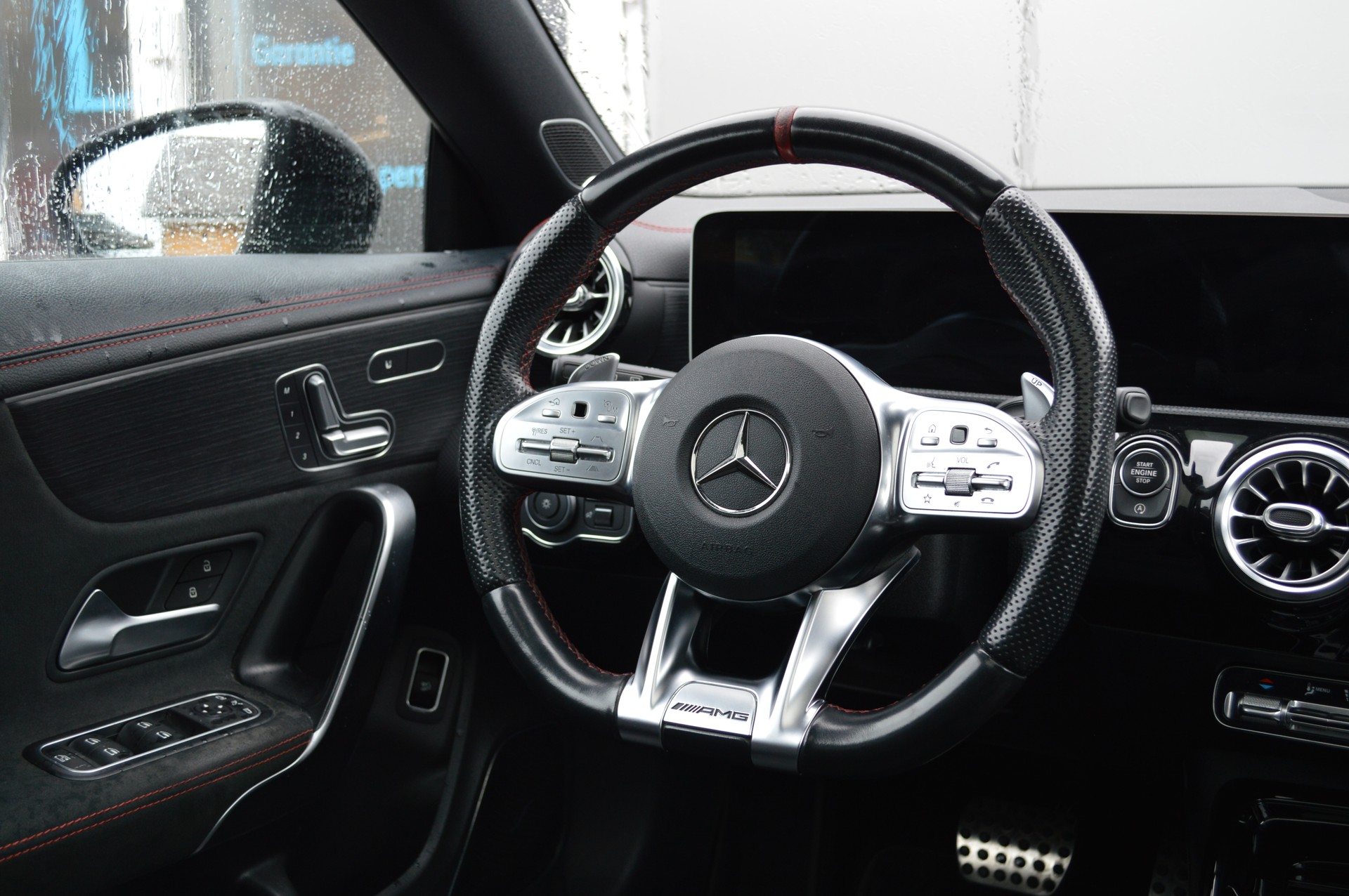 MERCEDES-BENZ CLA Shooting Brake 35 AMG 4Matic 7G-DCT-image-12