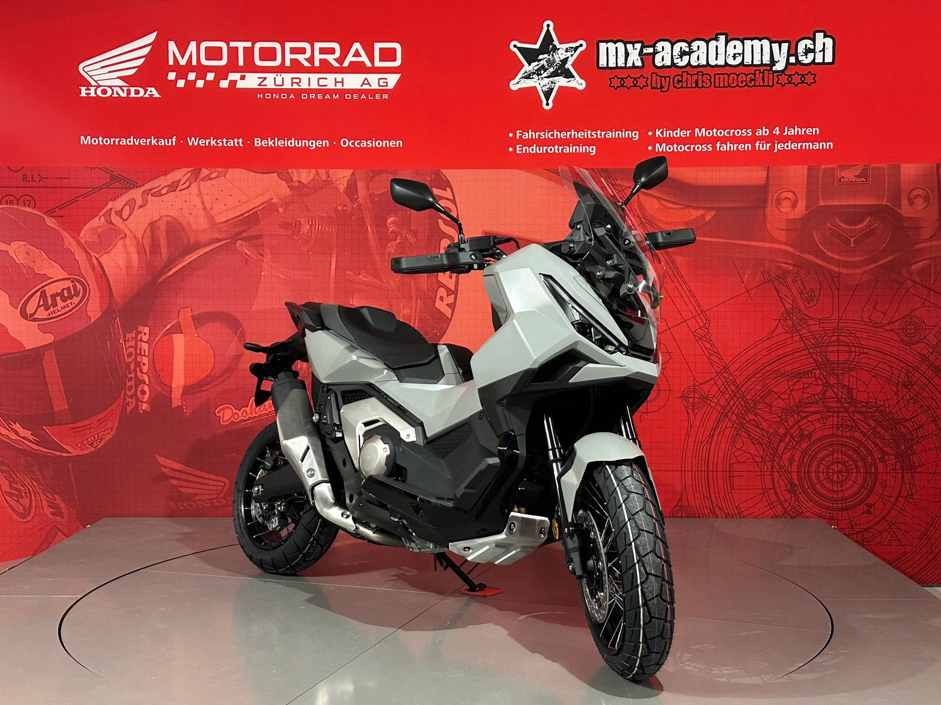 HONDA X-ADV *Modell 2026**Neufahrzeug**Matte Deep Mud Grey*-image-2