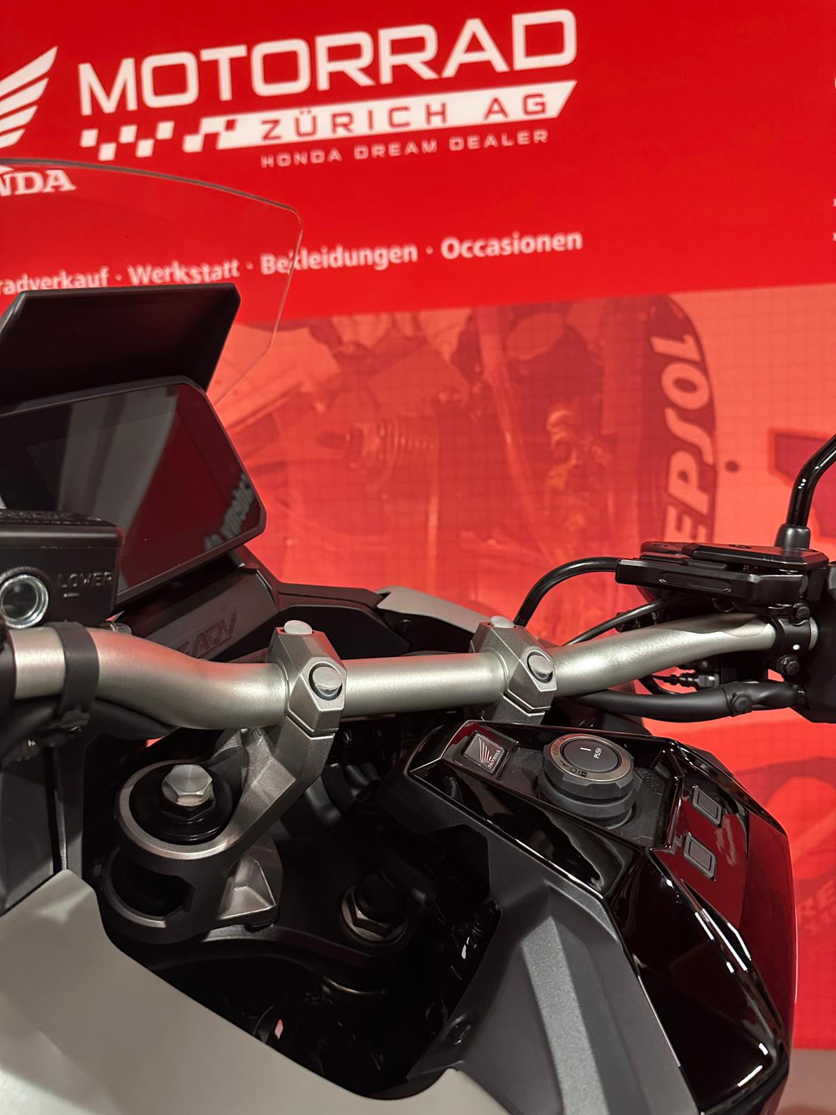 HONDA X-ADV *Modell 2026**Neufahrzeug**Matte Deep Mud Grey*-image-9