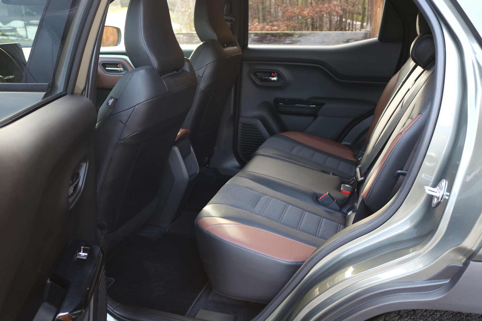 SUZUKI e Vitara Compact Top 4x4 61kwh-image-13