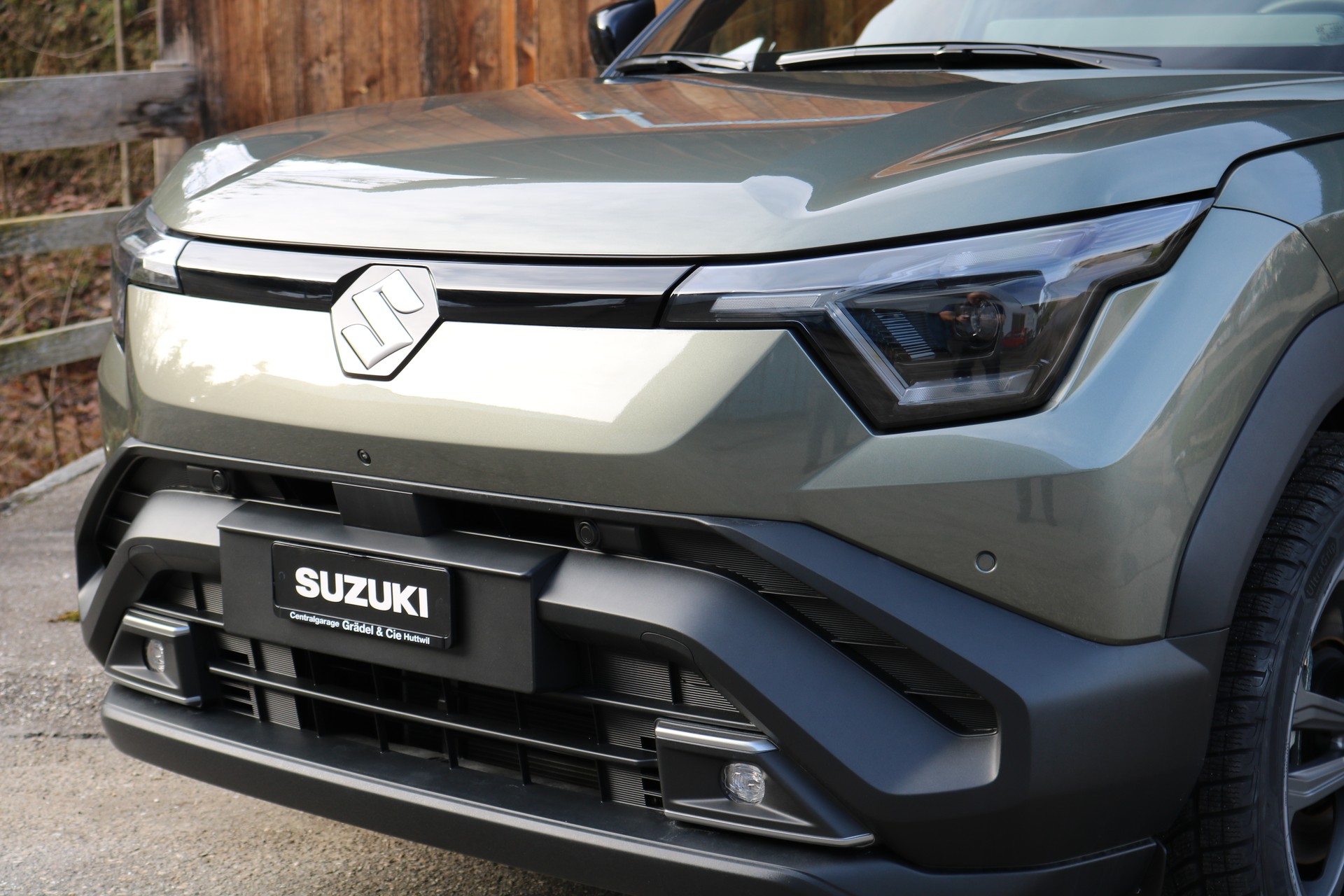 SUZUKI e Vitara Compact Top 4x4 61kwh-image-16