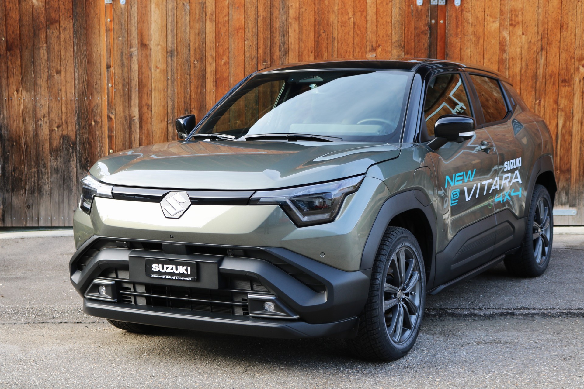SUZUKI e Vitara Compact Top 4x4 61kwh