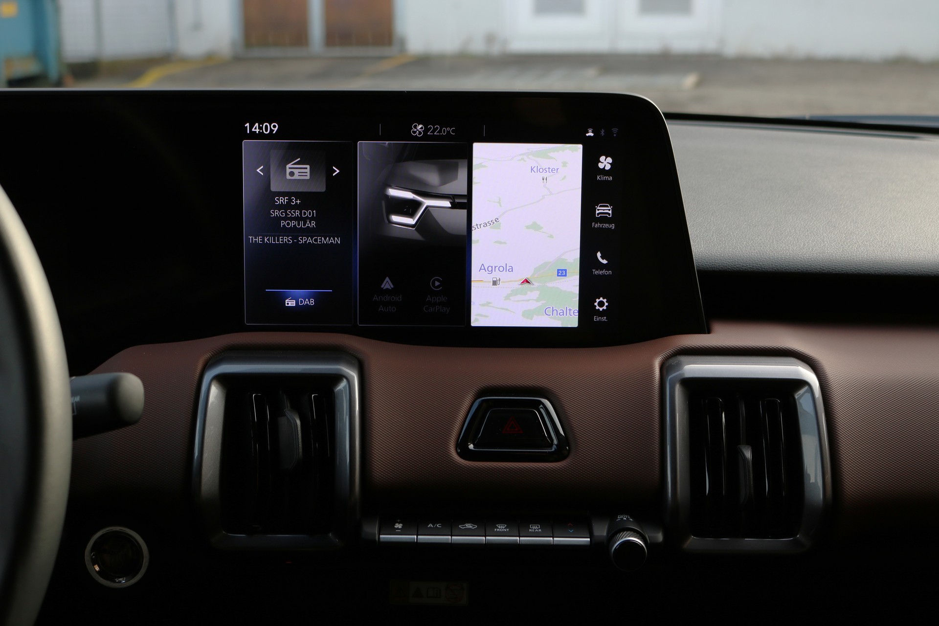 SUZUKI e Vitara Compact Top 4x4 61kwh-image-7