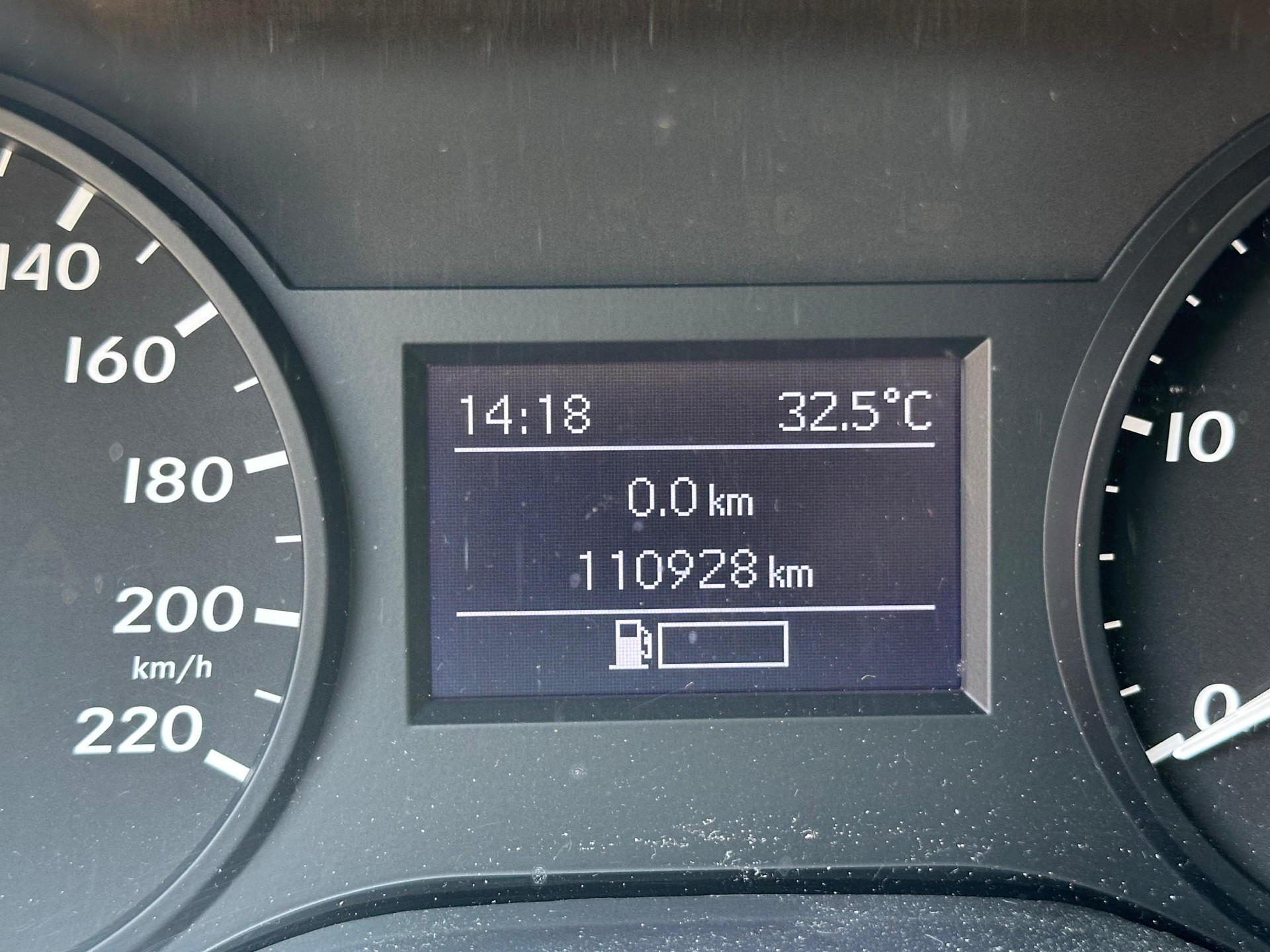 MERCEDES-BENZ VITO-image-5
