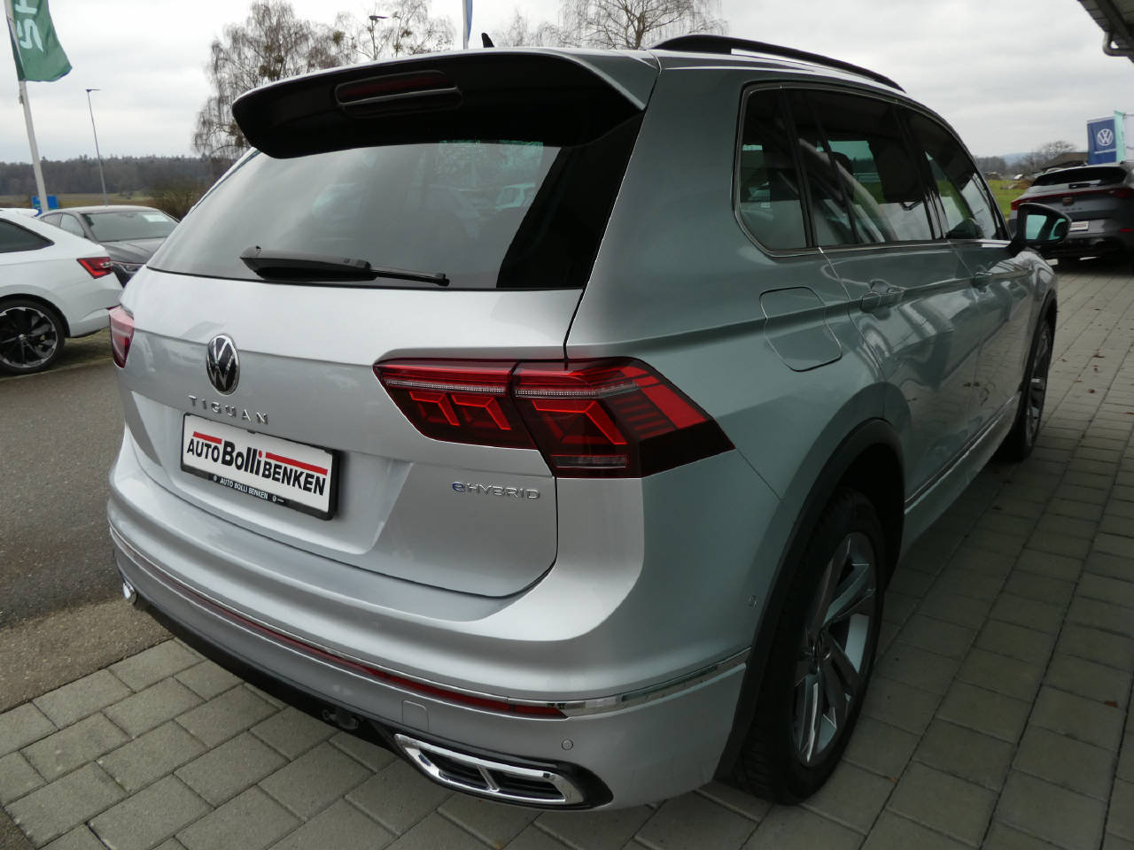 VW Tiguan 1.4 TSI PHEV R-Line SELECTION DSG-image-4