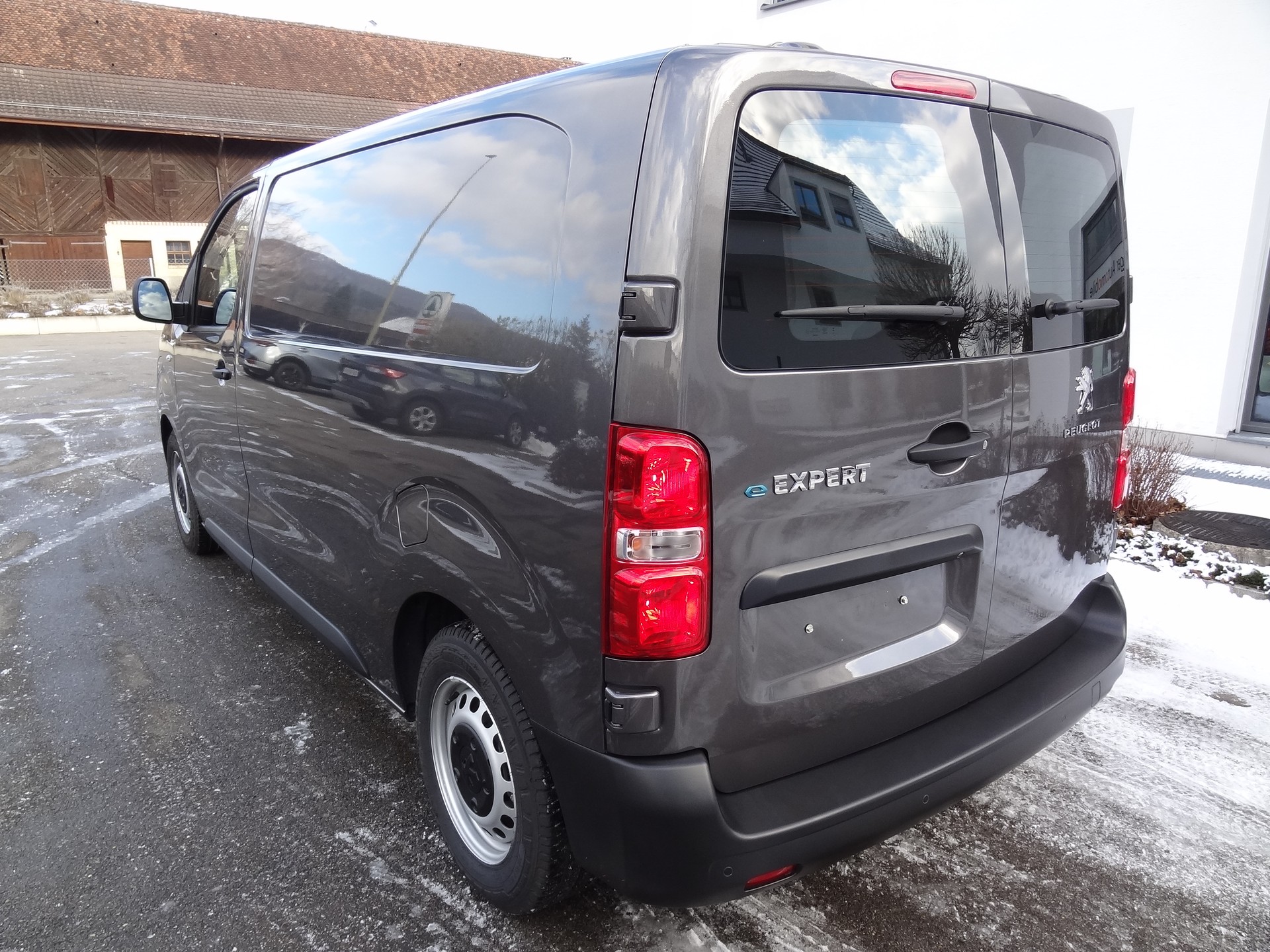 PEUGEOT Expert 75 KWh Standard-showroom-element-2