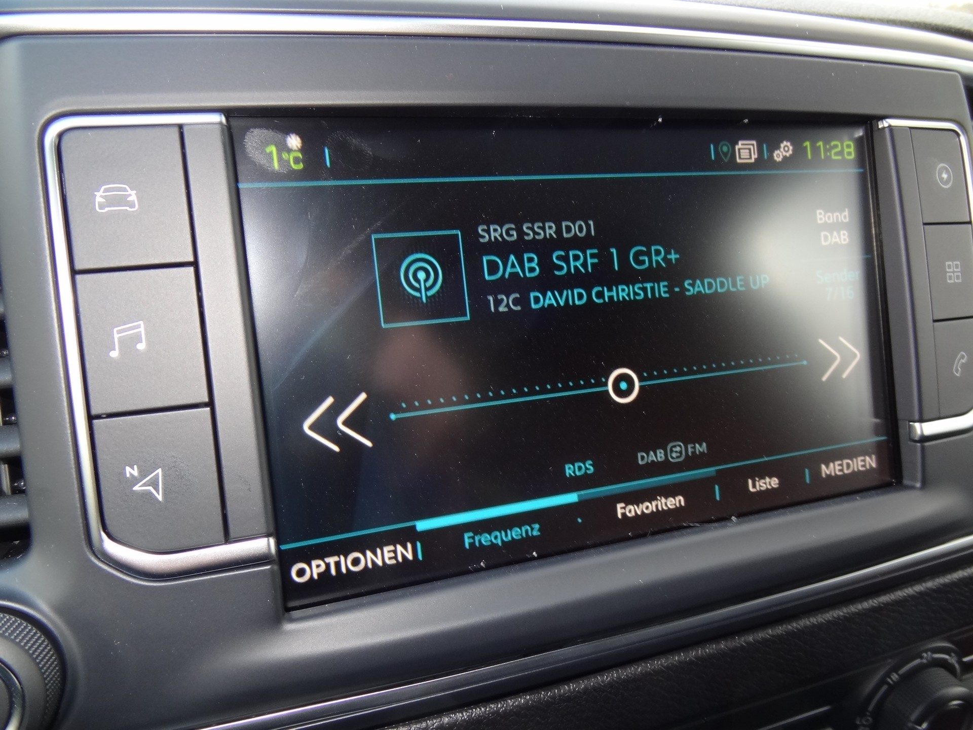 PEUGEOT Expert 75 KWh Standard-image-10