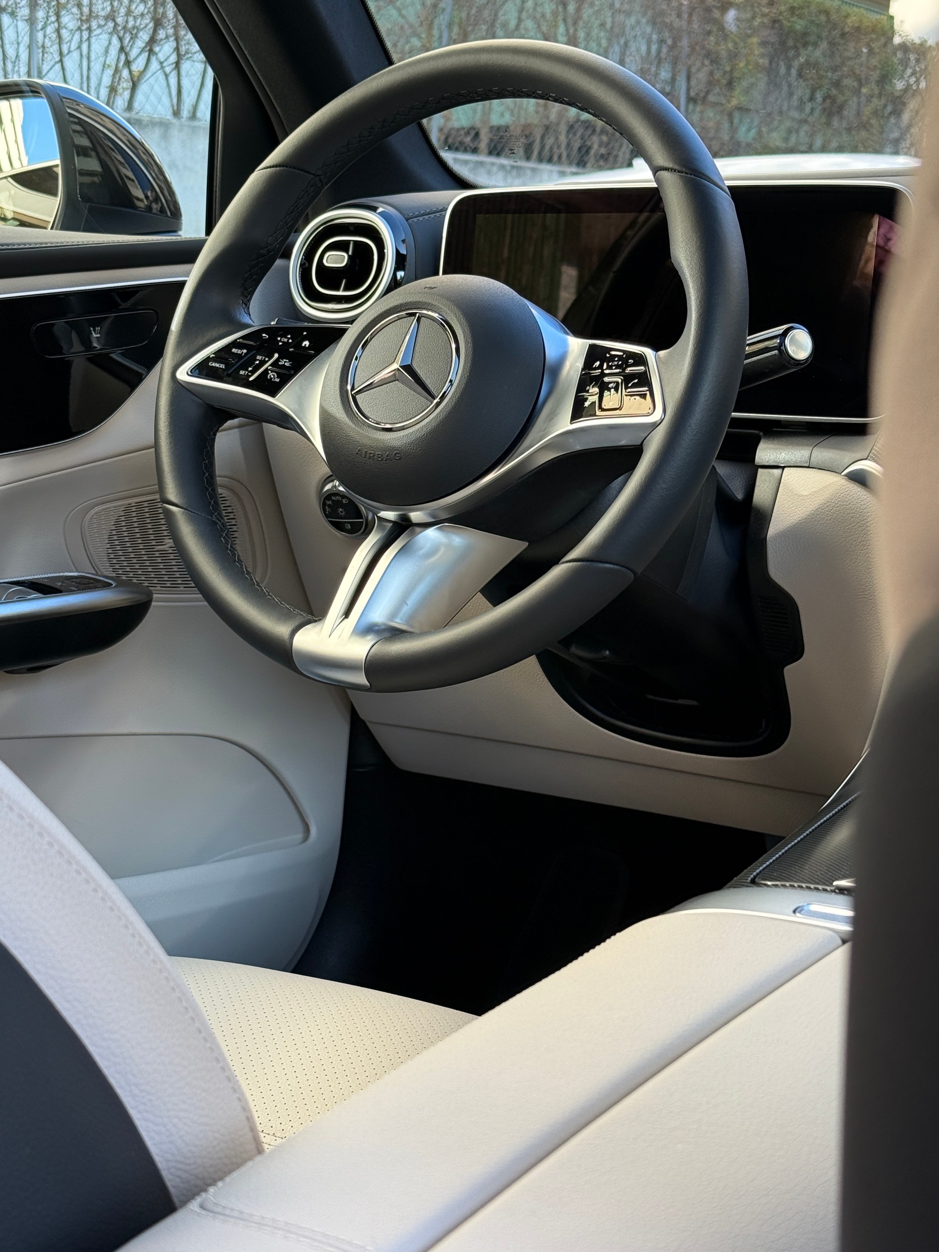 MERCEDES-BENZ GLC 200 4Matic 9G-Tronic-image-12