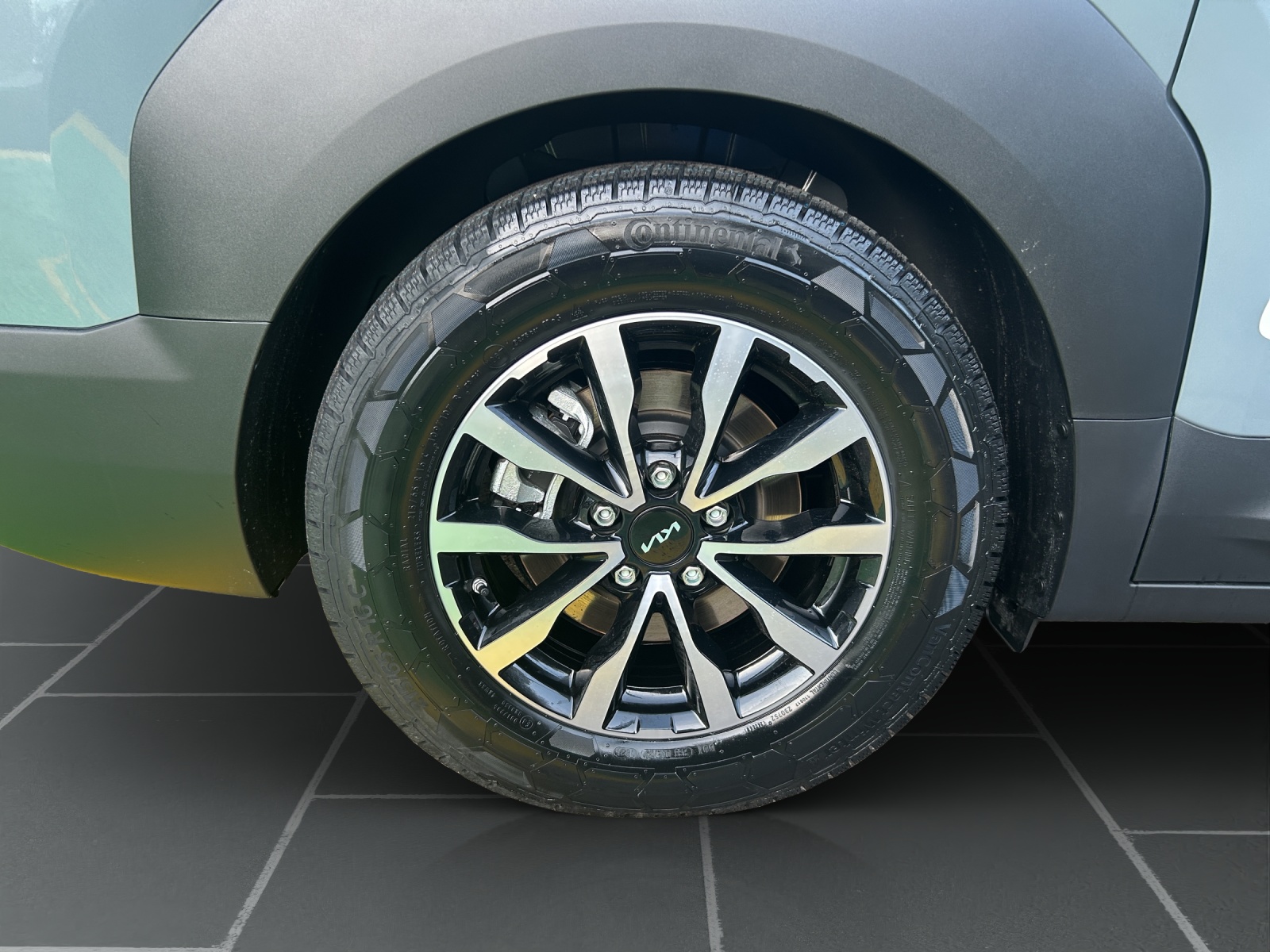 KIA PV5 71.2 kWh Plus Passanger-image-9